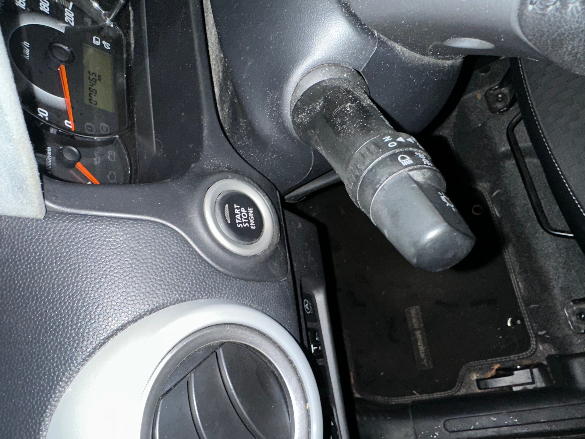 MITSUBISHI Space Star 1.2 Style Anniversary CVT-image-9