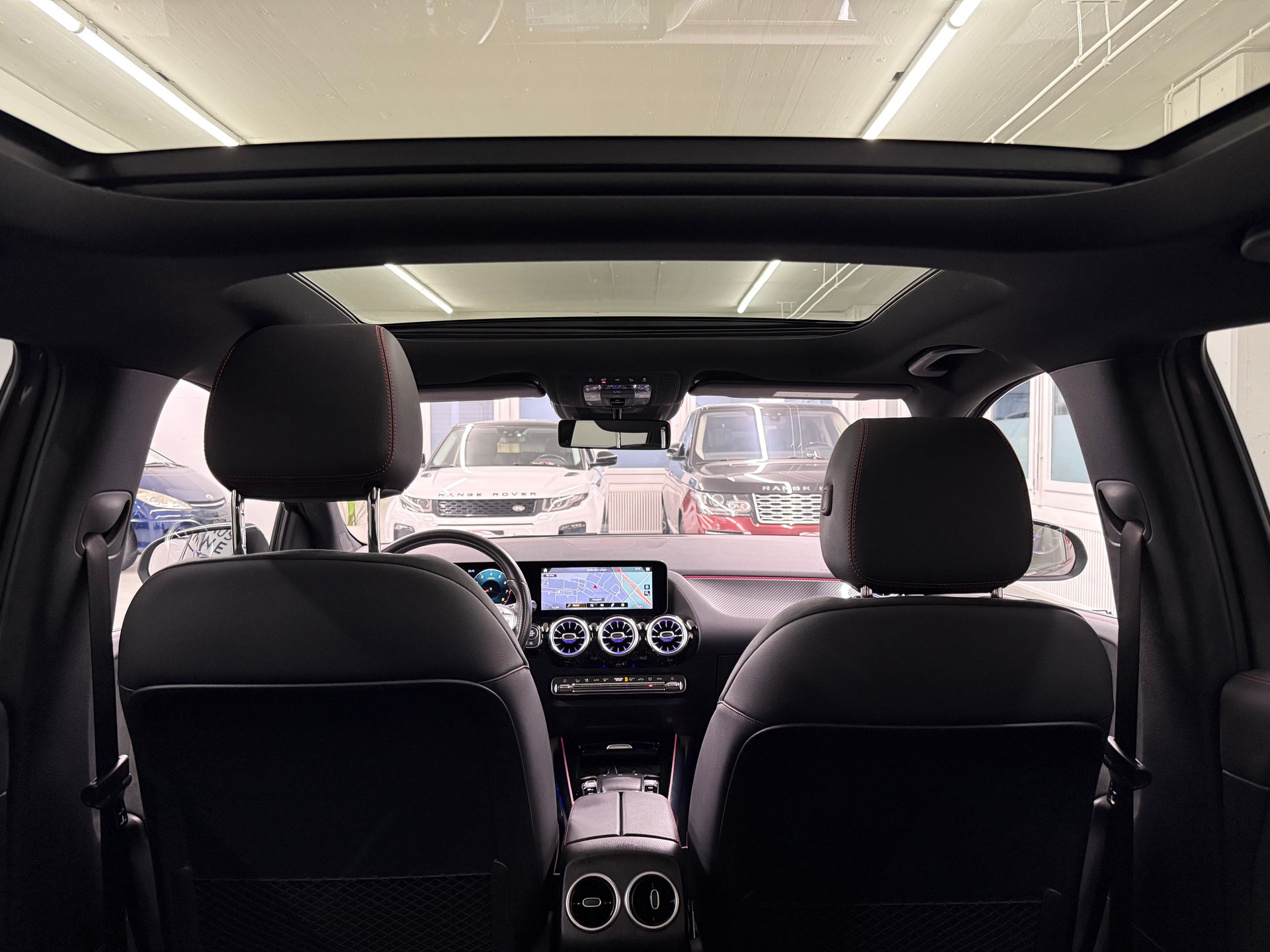 MERCEDES-BENZ B 200 AMG Line 7G-DCT-image-17