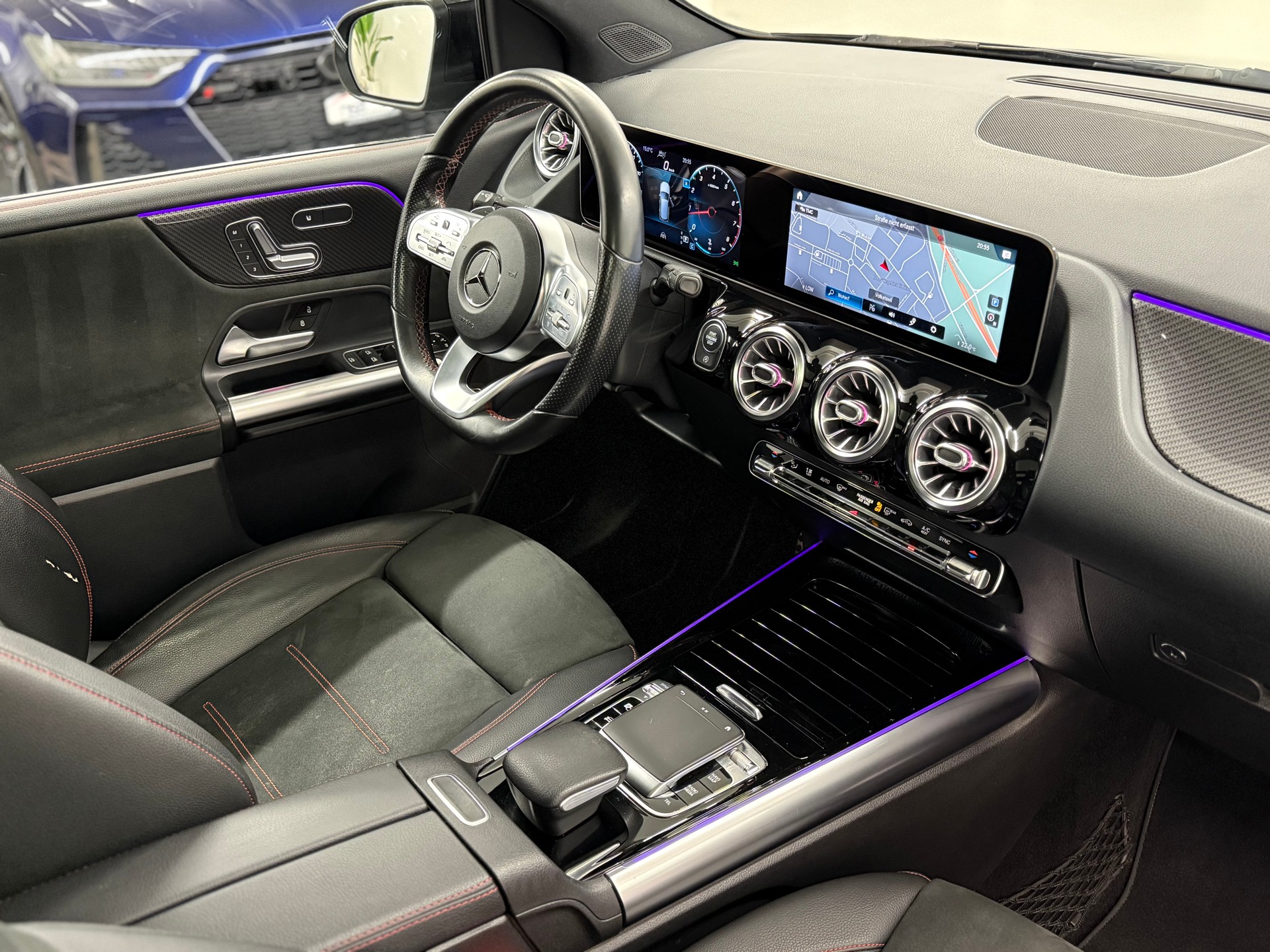 MERCEDES-BENZ B 200 AMG Line 7G-DCT-image-21