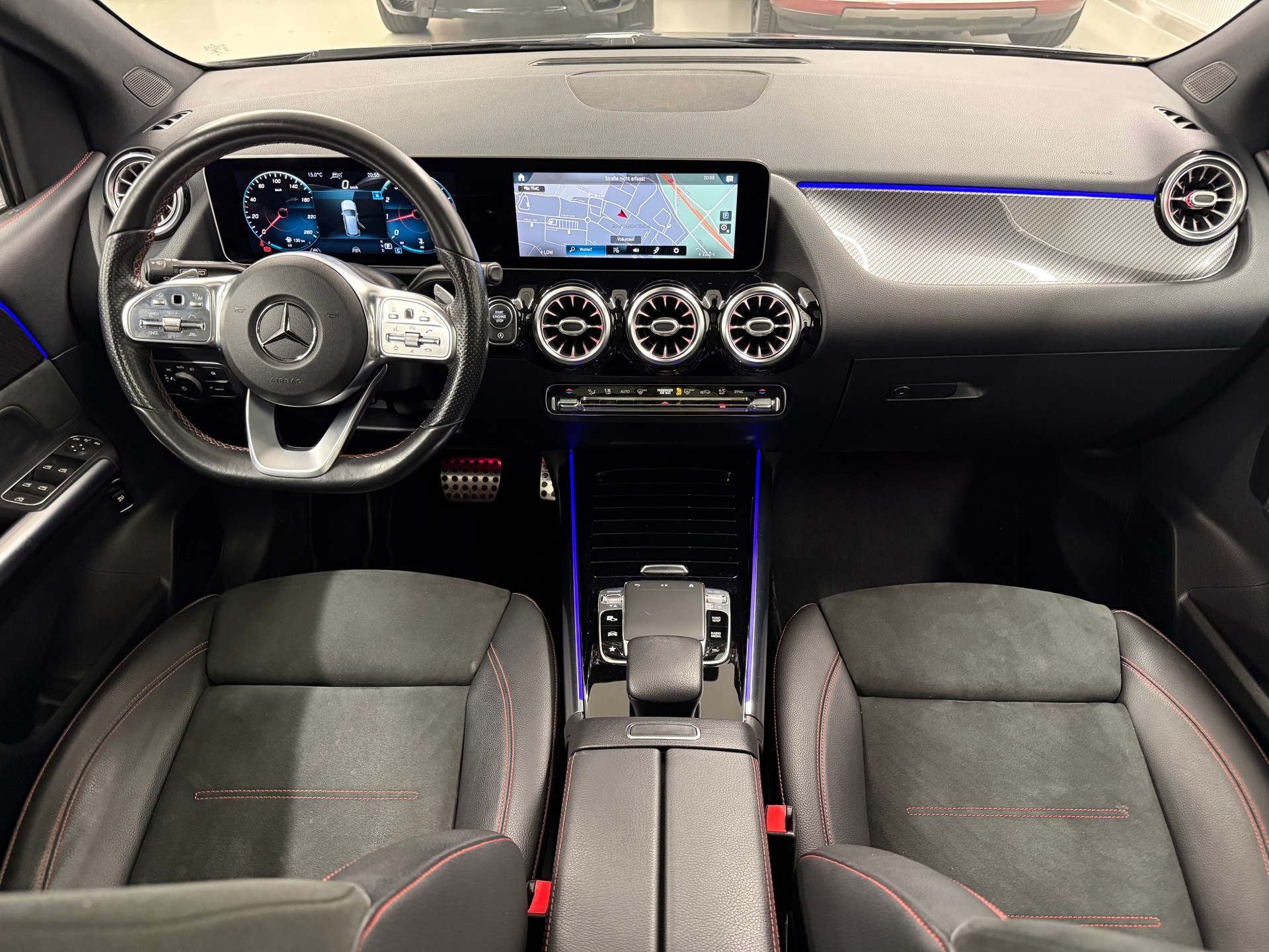 MERCEDES-BENZ B 200 AMG Line 7G-DCT-image-16
