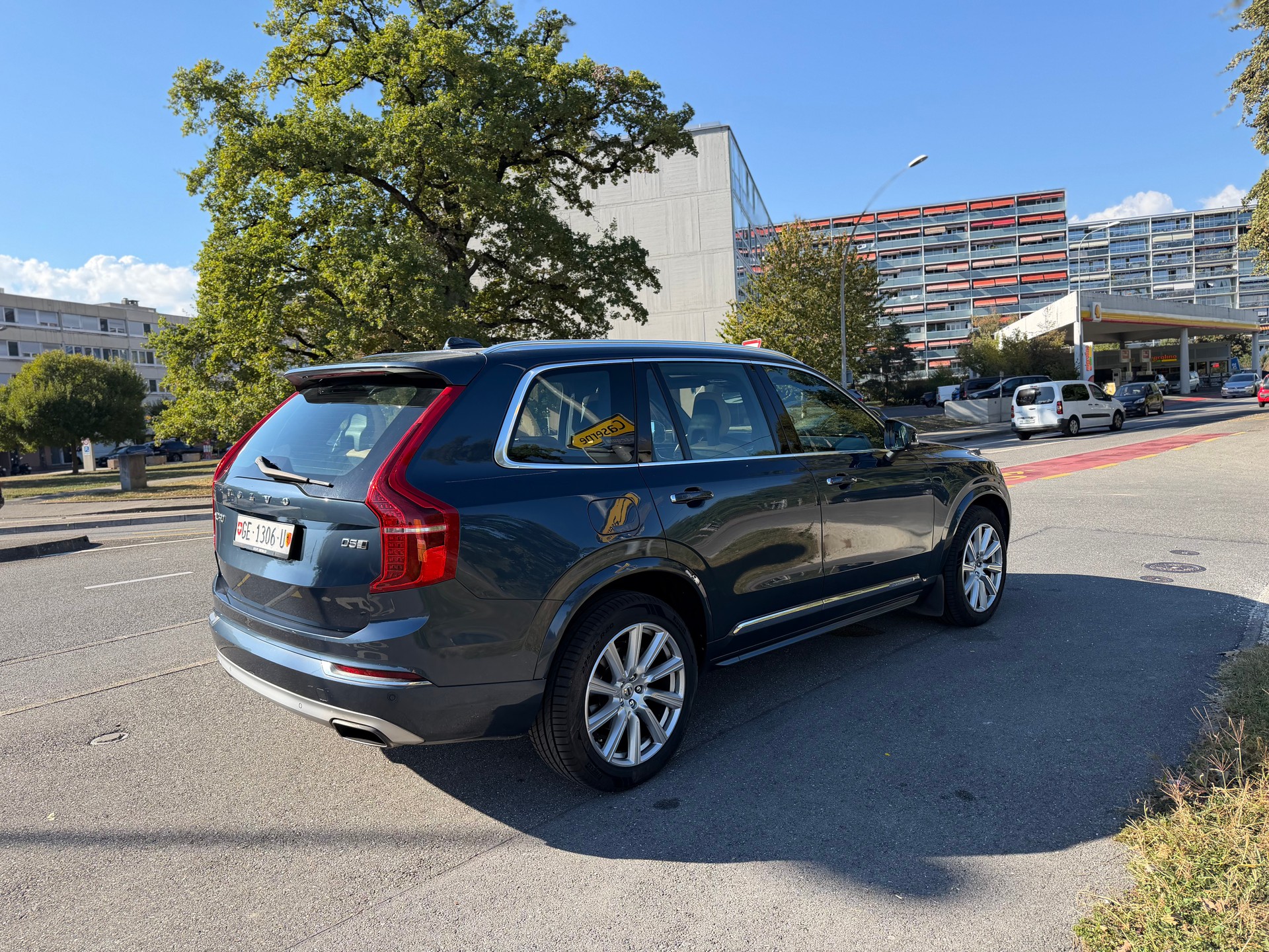 VOLVO XC90 D5 AWD Momentum Geartronic-image-6