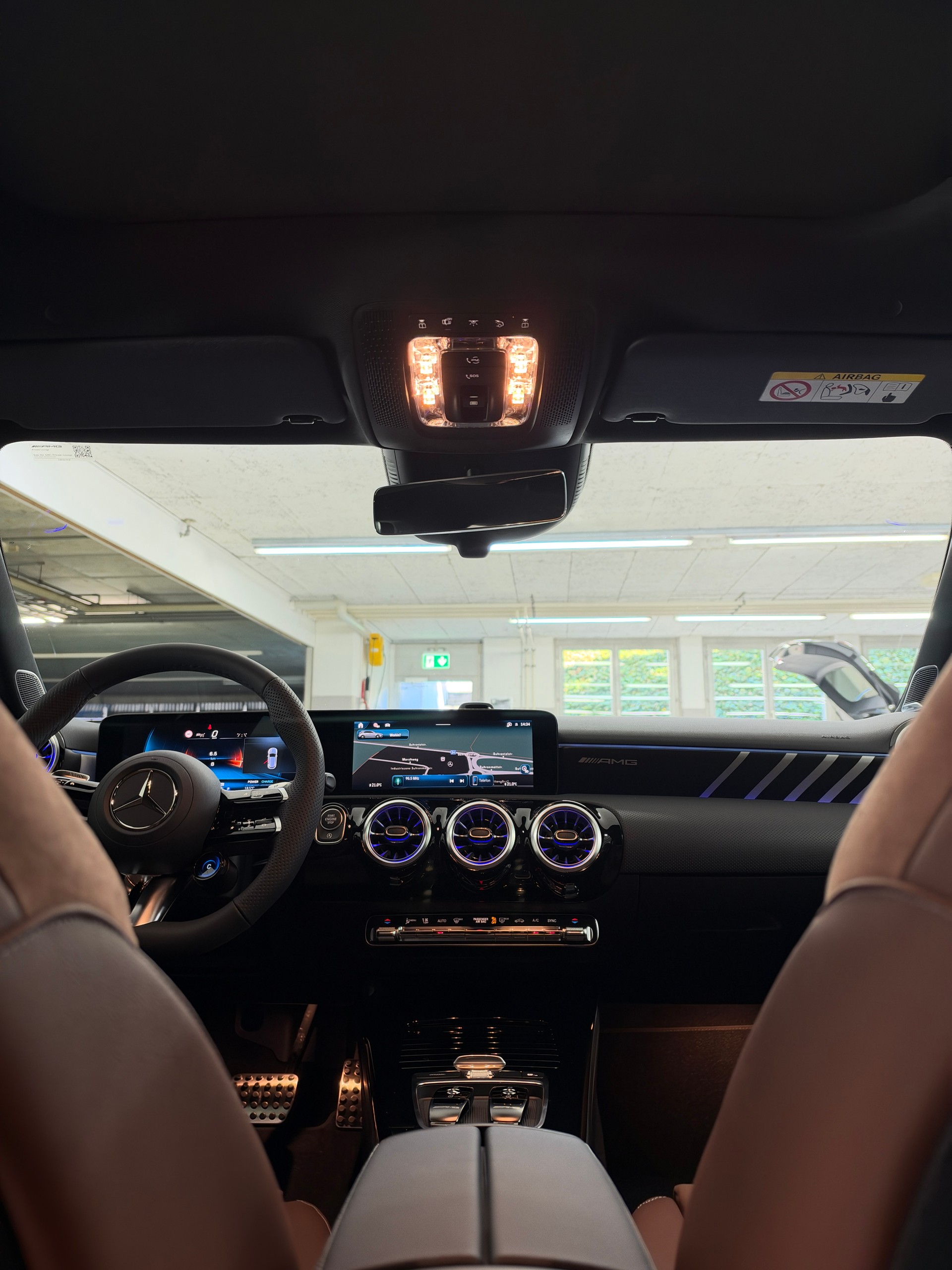 MERCEDES-BENZ A AMG 35 4Matic-image-13