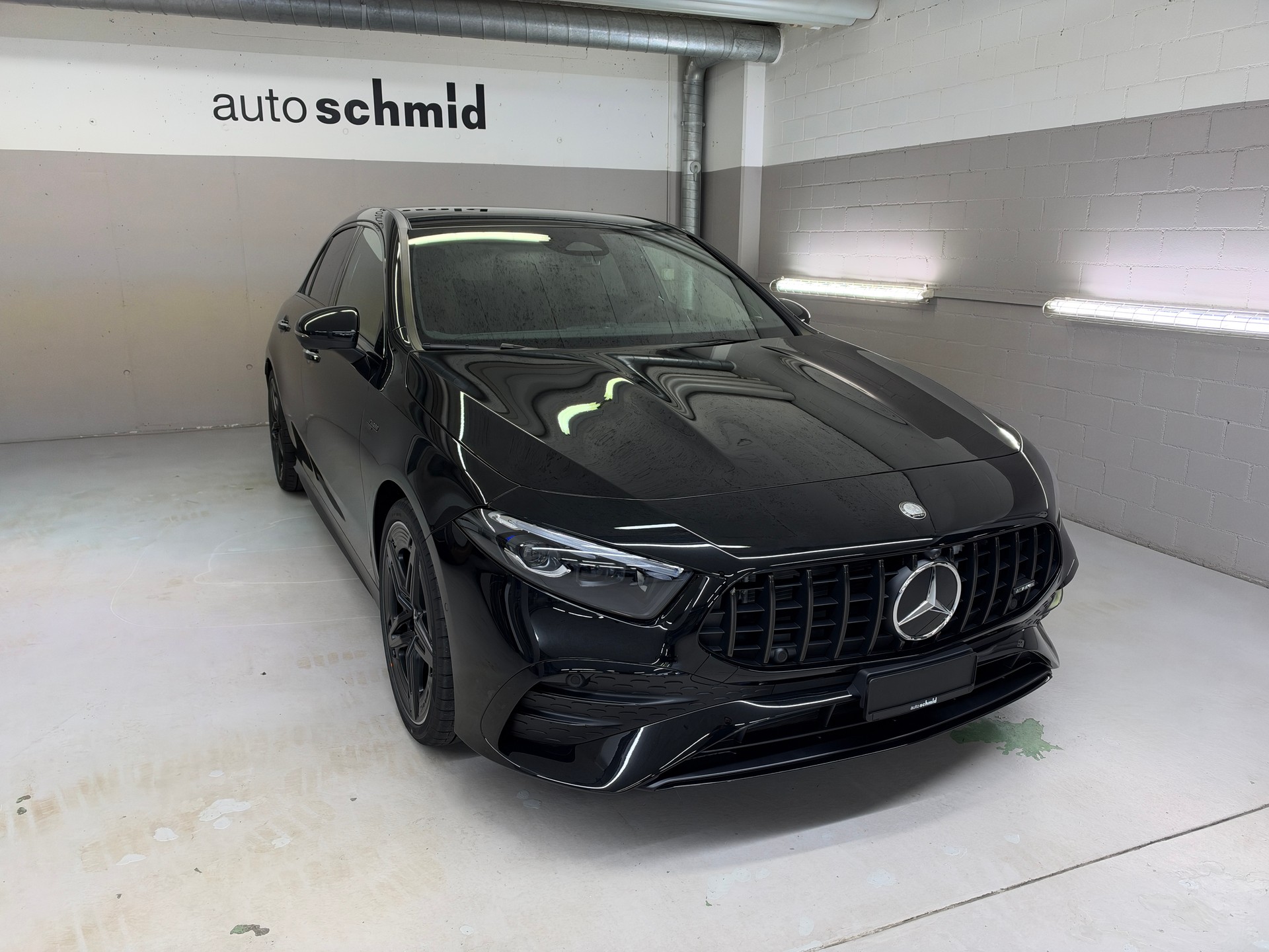 MERCEDES-BENZ A AMG 35 4Matic-image-0