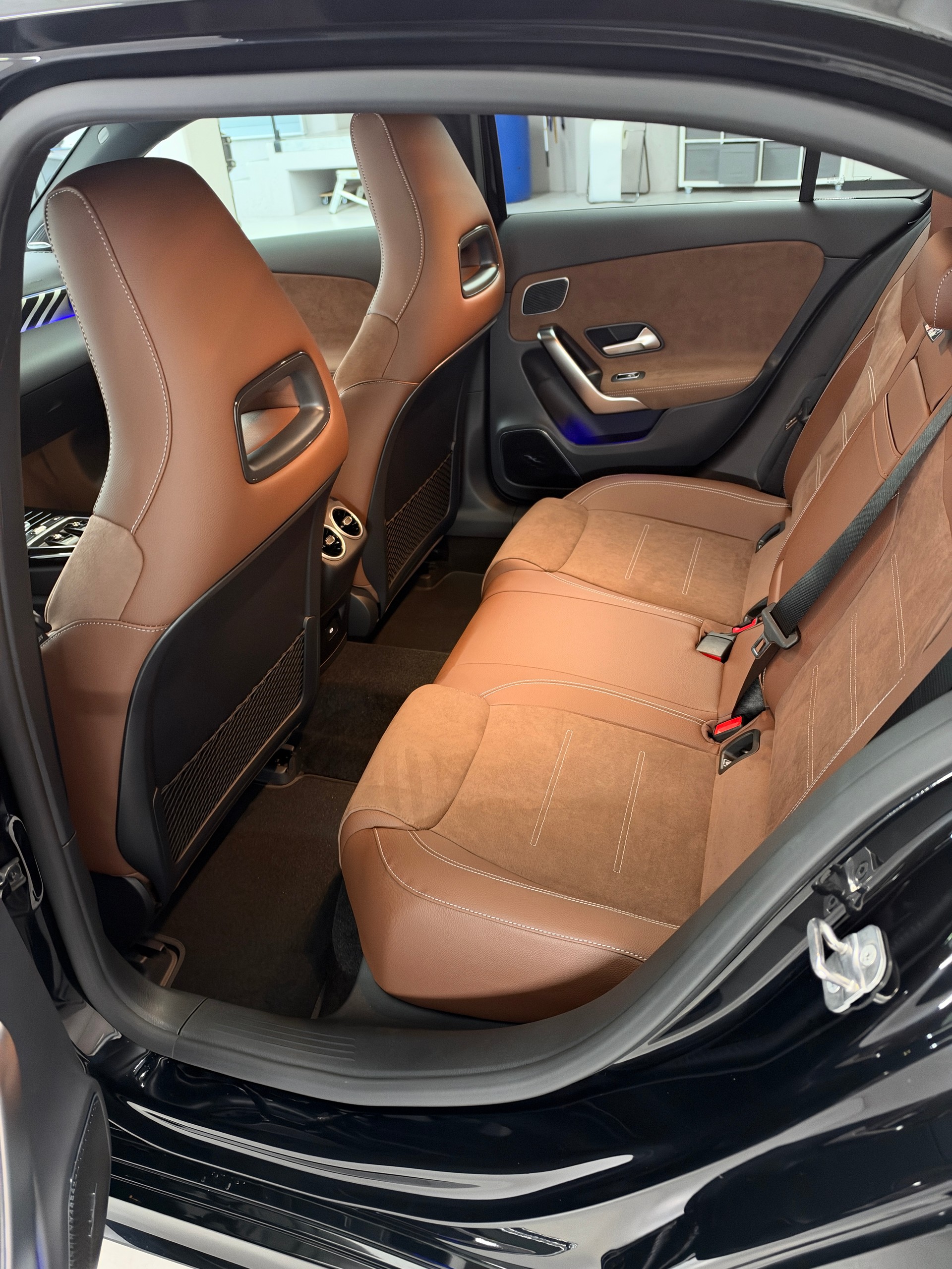 MERCEDES-BENZ A AMG 35 4Matic-image-11