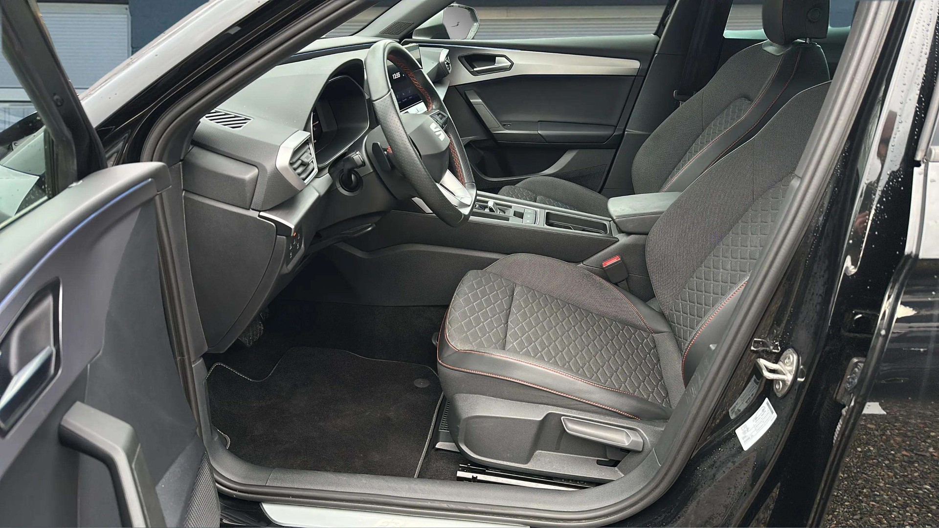 SEAT Leon ST 1.5 eTSI mHEV DSG FR 150PS mit 5J Werksgarantie oder bis 100000km-image-10