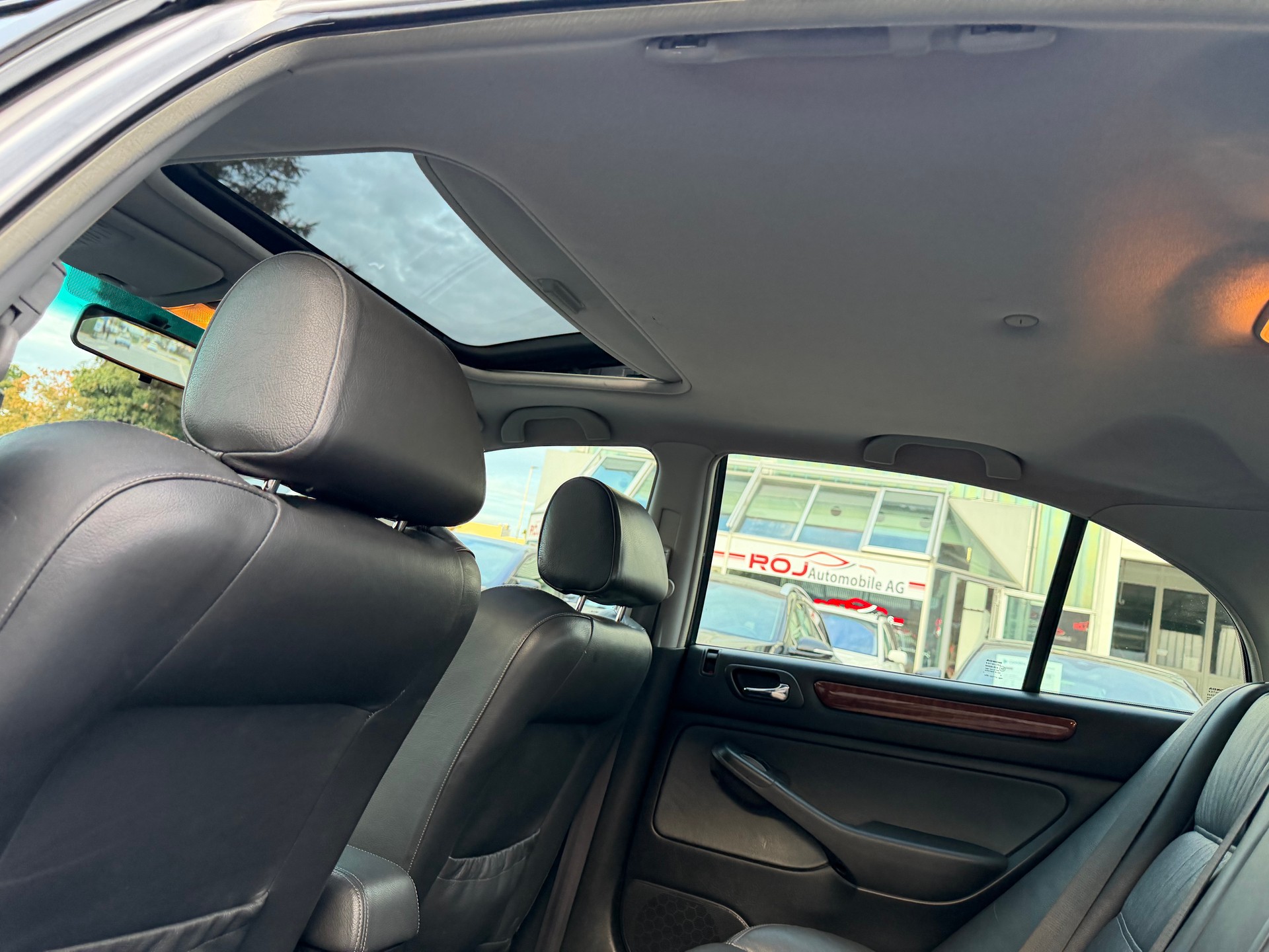 HONDA Accord 2.3i ES-image-10