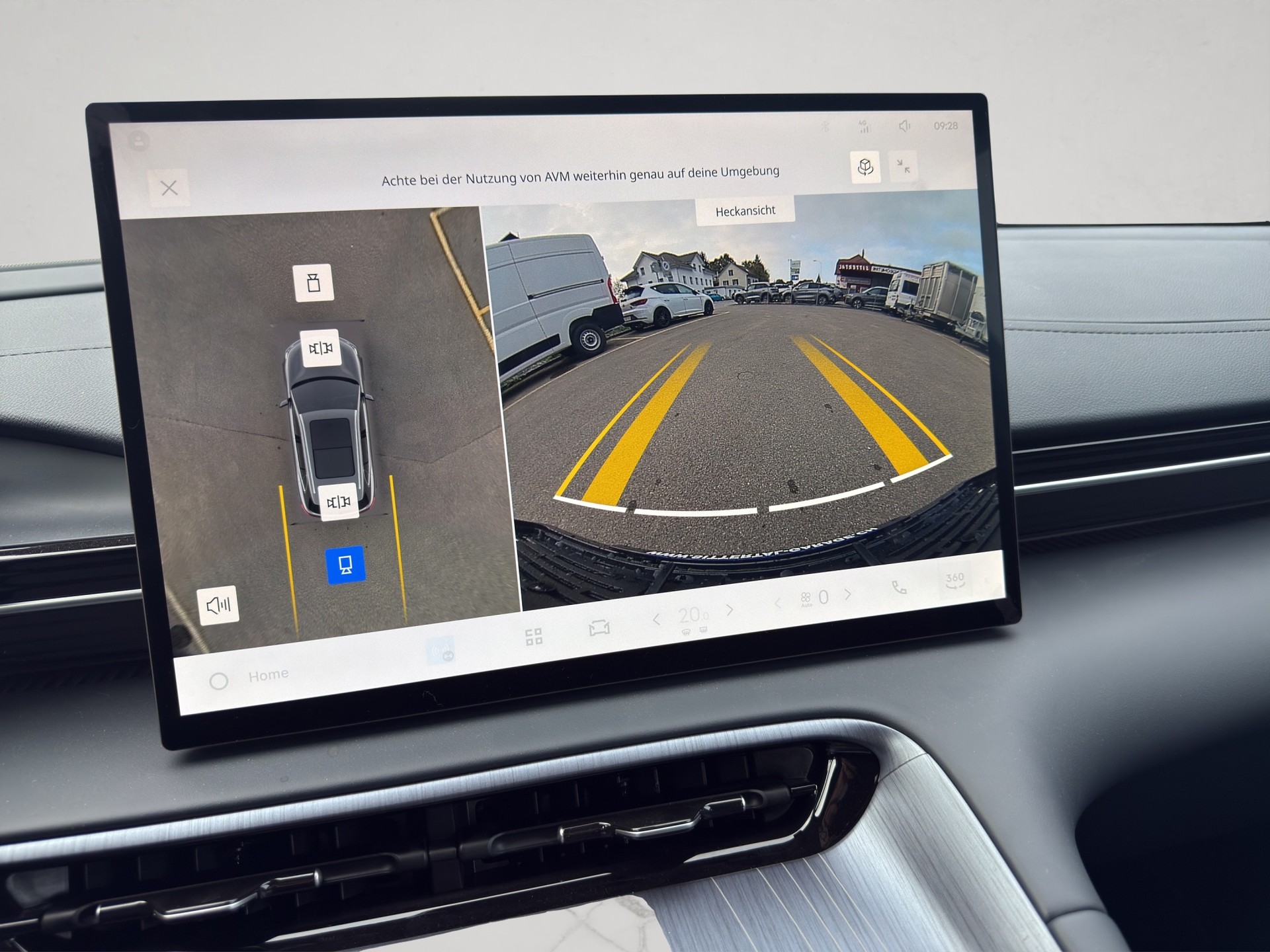 GEELY Max+ Beste Ausstattung!-image-17