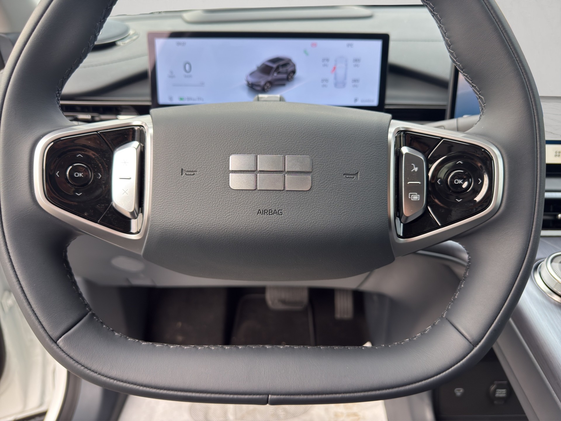GEELY Max+ Beste Ausstattung!-image-18