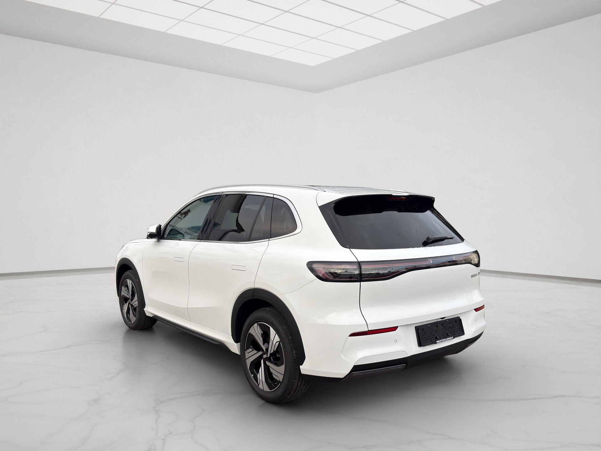 GEELY Max+ Beste Ausstattung!-image-4