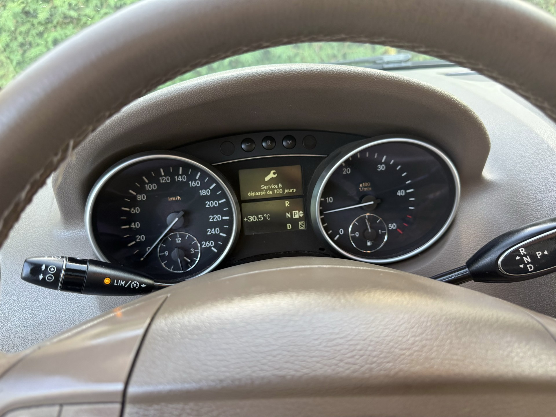 MERCEDES-BENZ ML 320 CDI-image-8