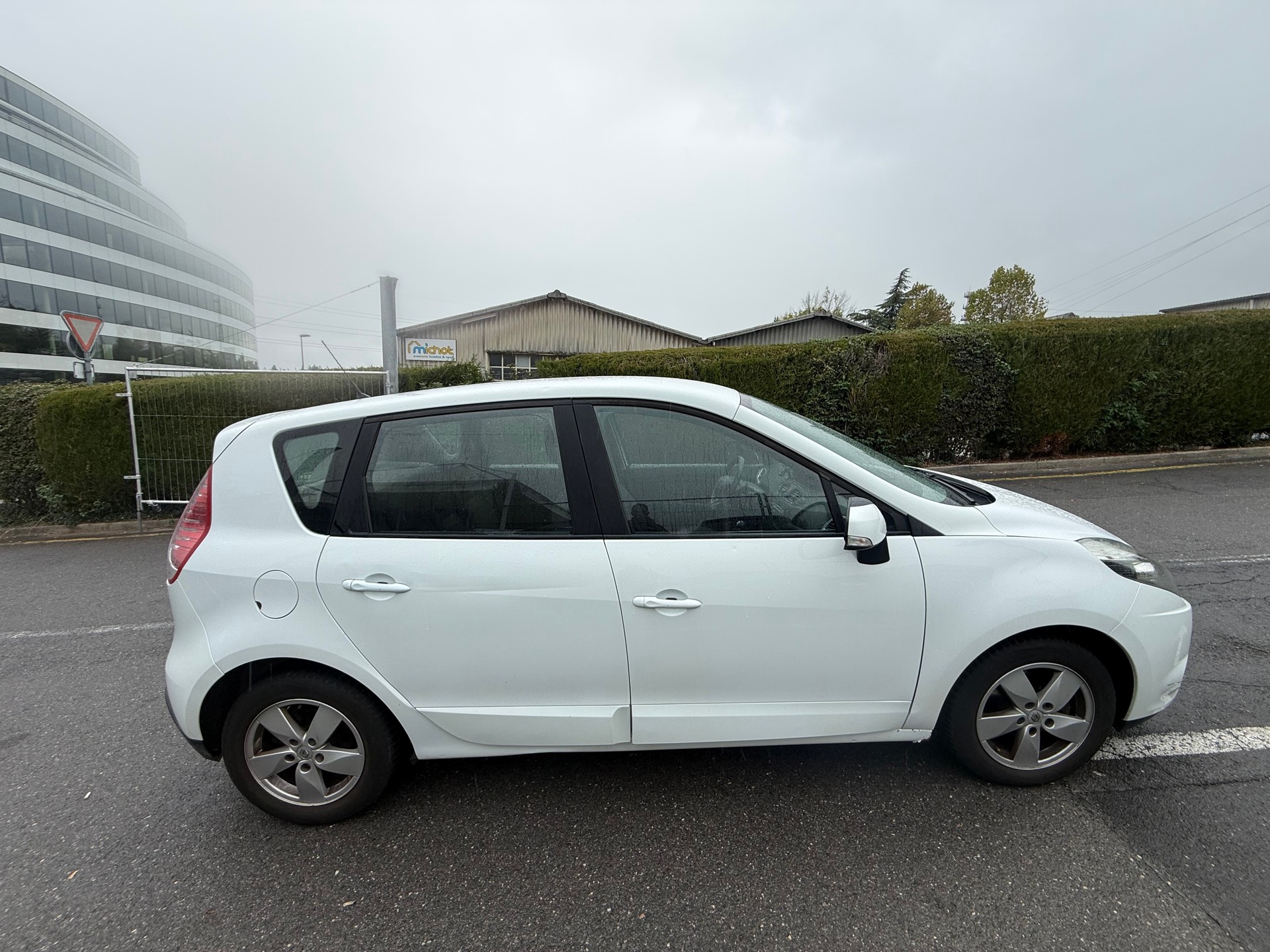 RENAULT Scénic 1.5 dCi Expression-image-7