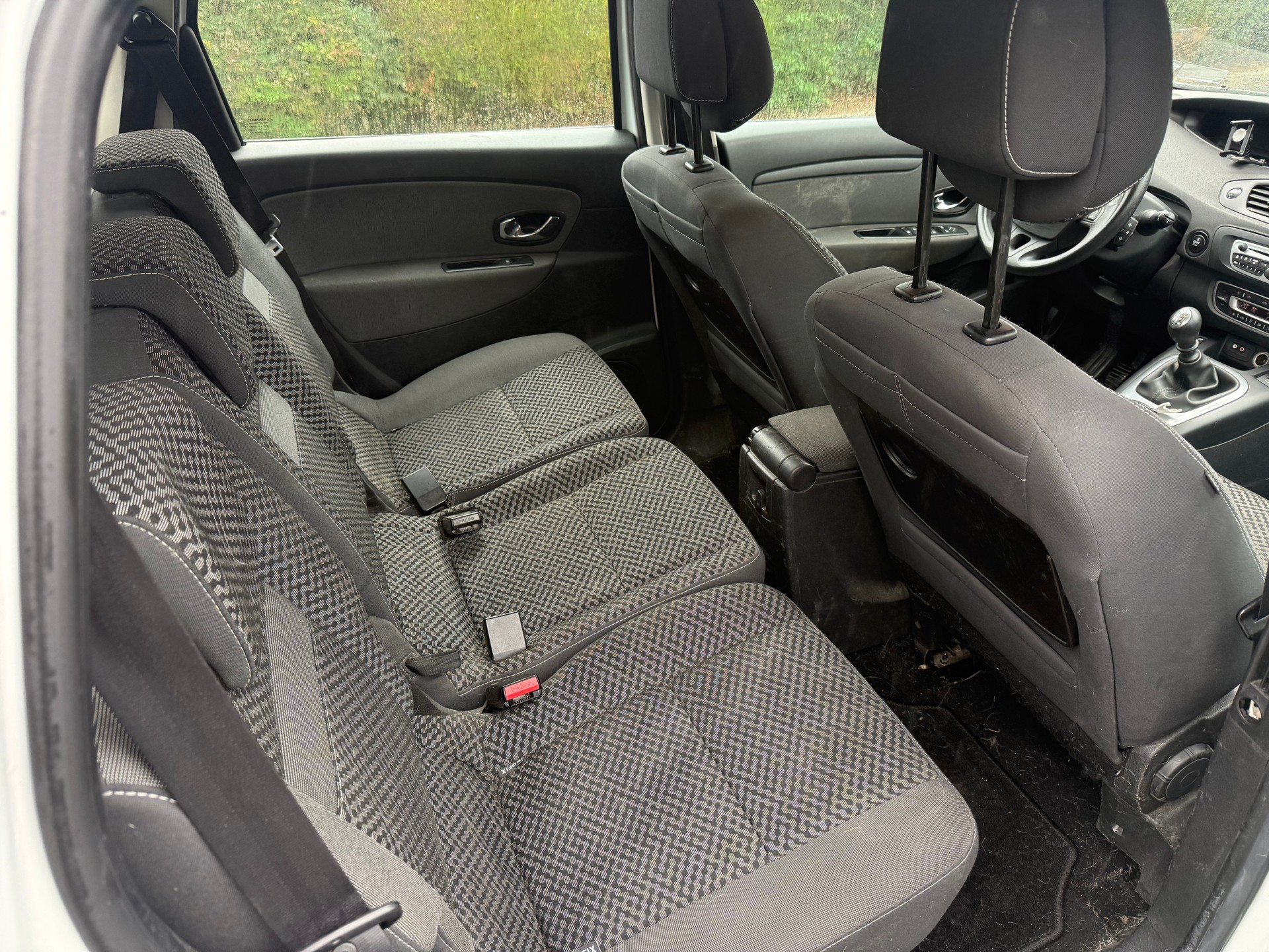 RENAULT Scénic 1.5 dCi Expression-image-8