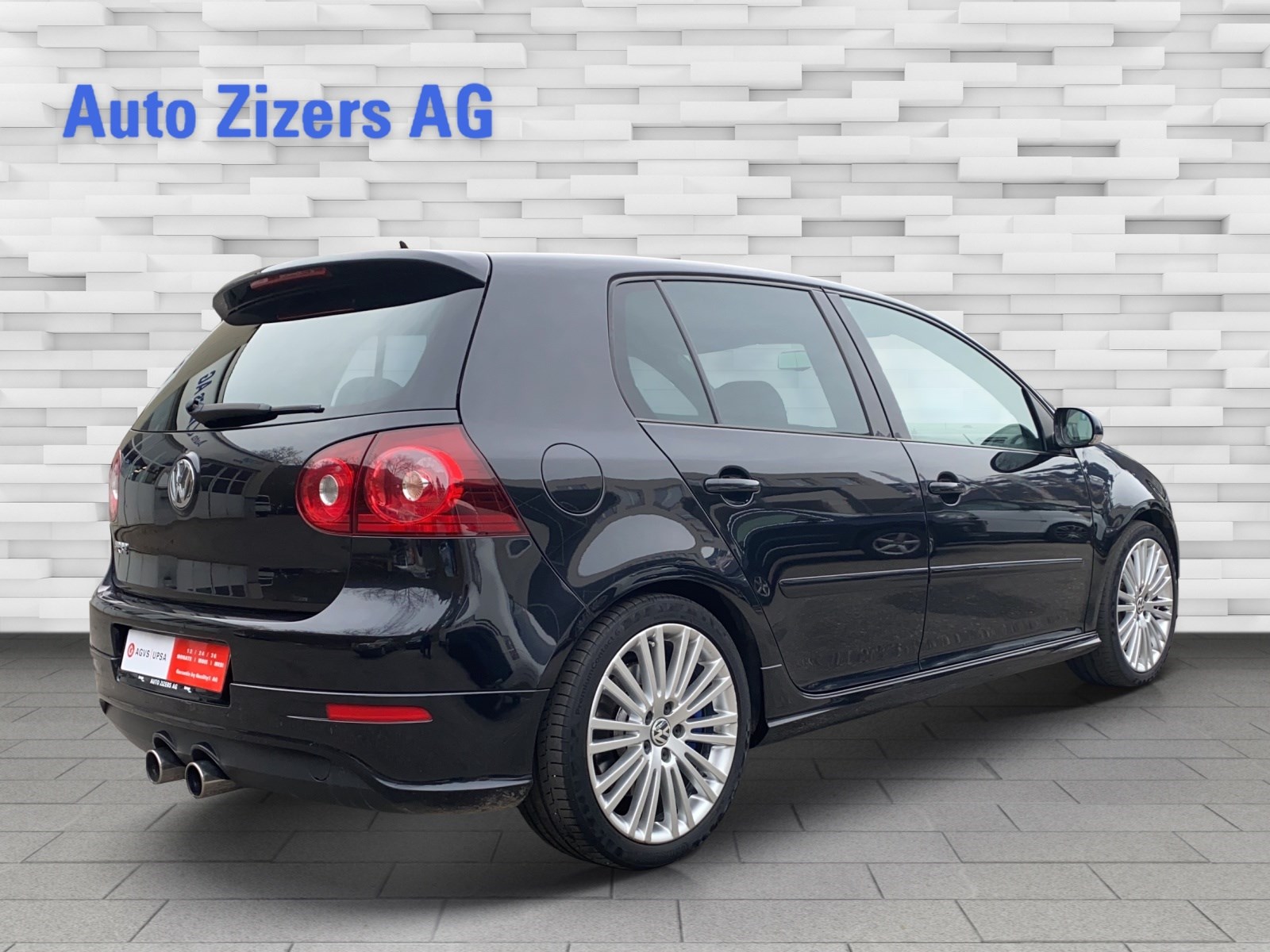 VW Golf R32 4Motion-image-5