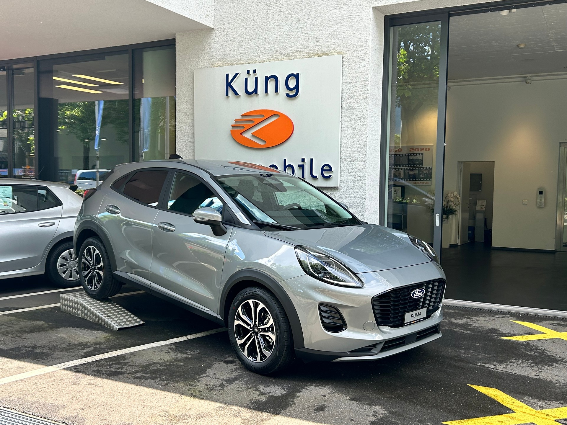 FORD Puma 1.0 MHEV Titanium Automat-image-1