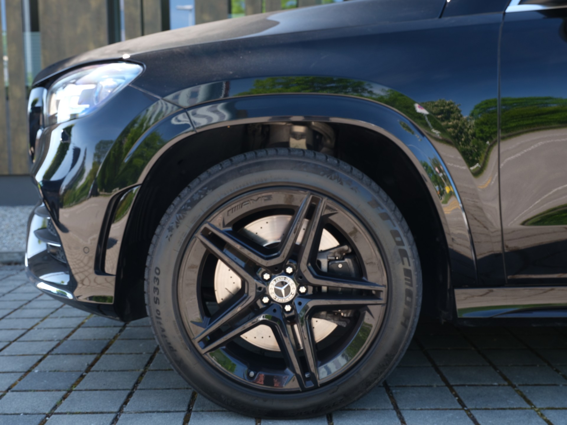 MERCEDES-BENZ GLS 350 d 4Matic AMG Line 9G-Tronic-image-5