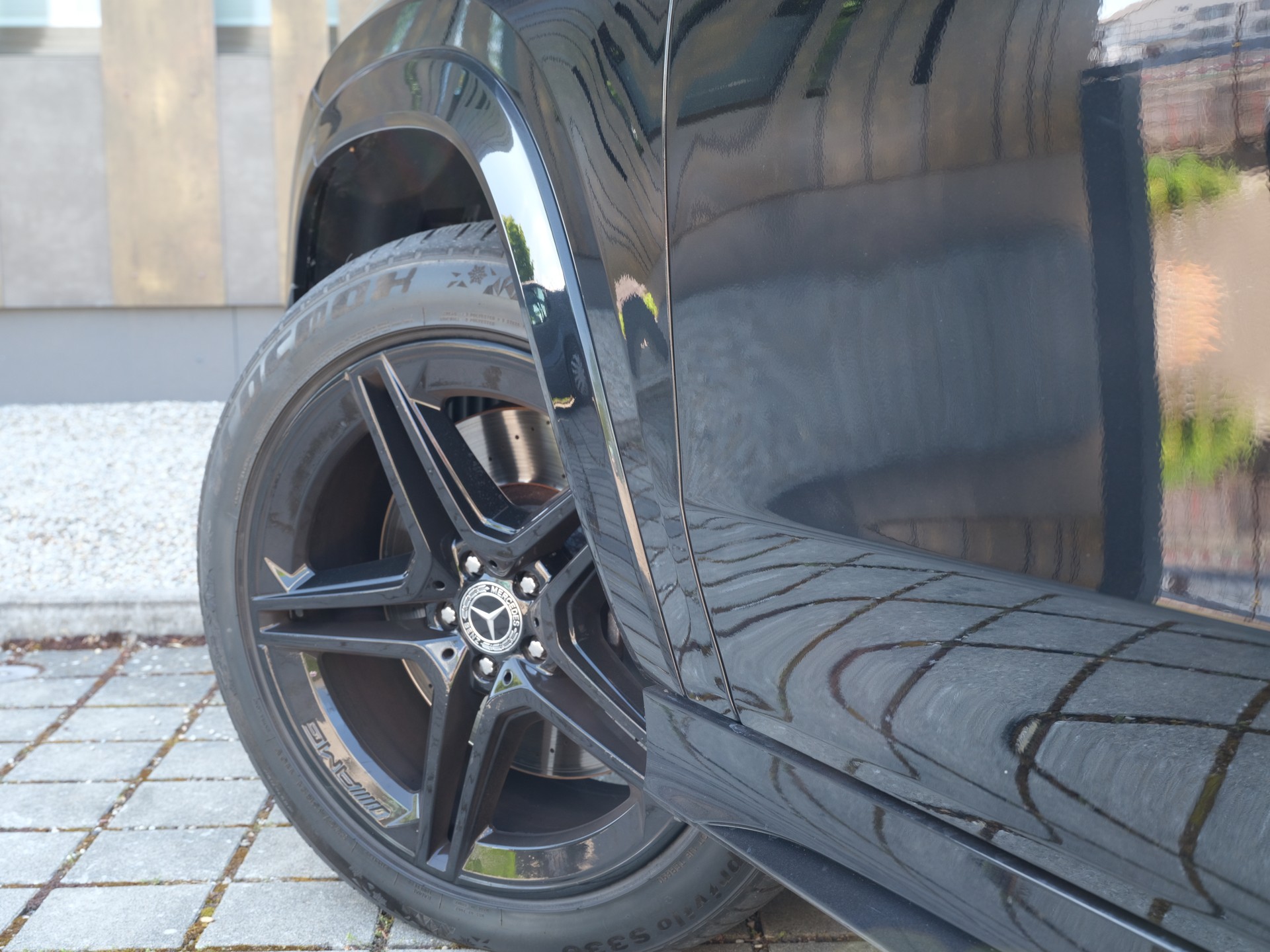 MERCEDES-BENZ GLS 350 d 4Matic AMG Line 9G-Tronic-image-10