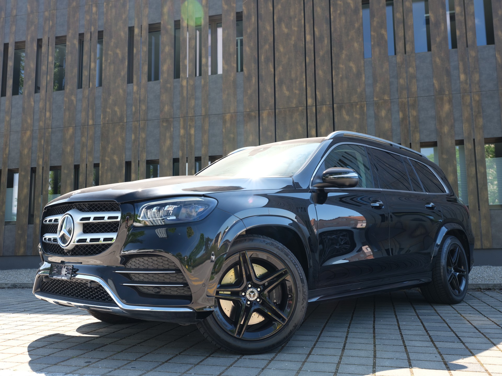 MERCEDES-BENZ GLS 350 d 4Matic AMG Line 9G-Tronic-showroom-element-1