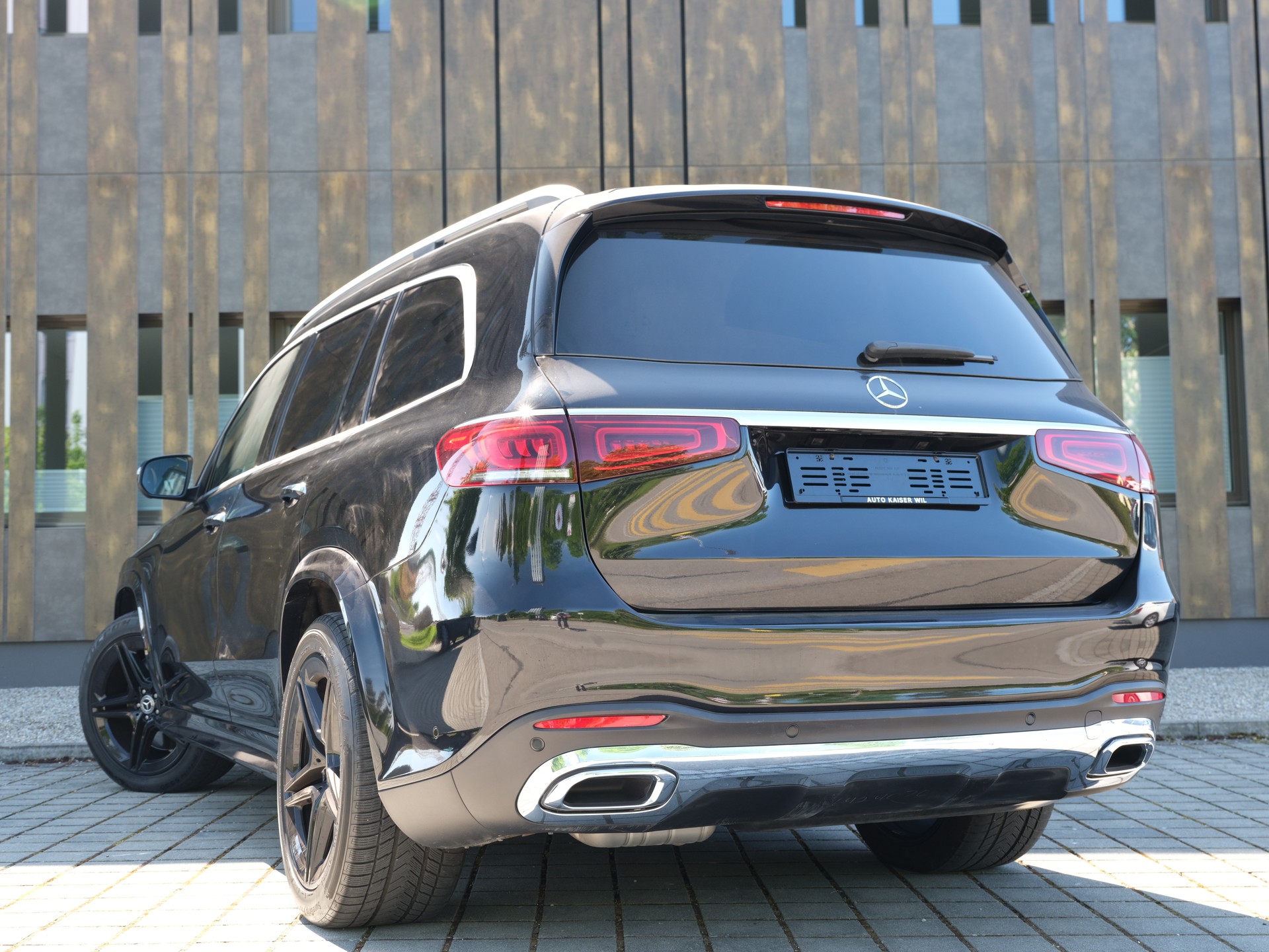 MERCEDES-BENZ GLS 350 d 4Matic AMG Line 9G-Tronic-image-7