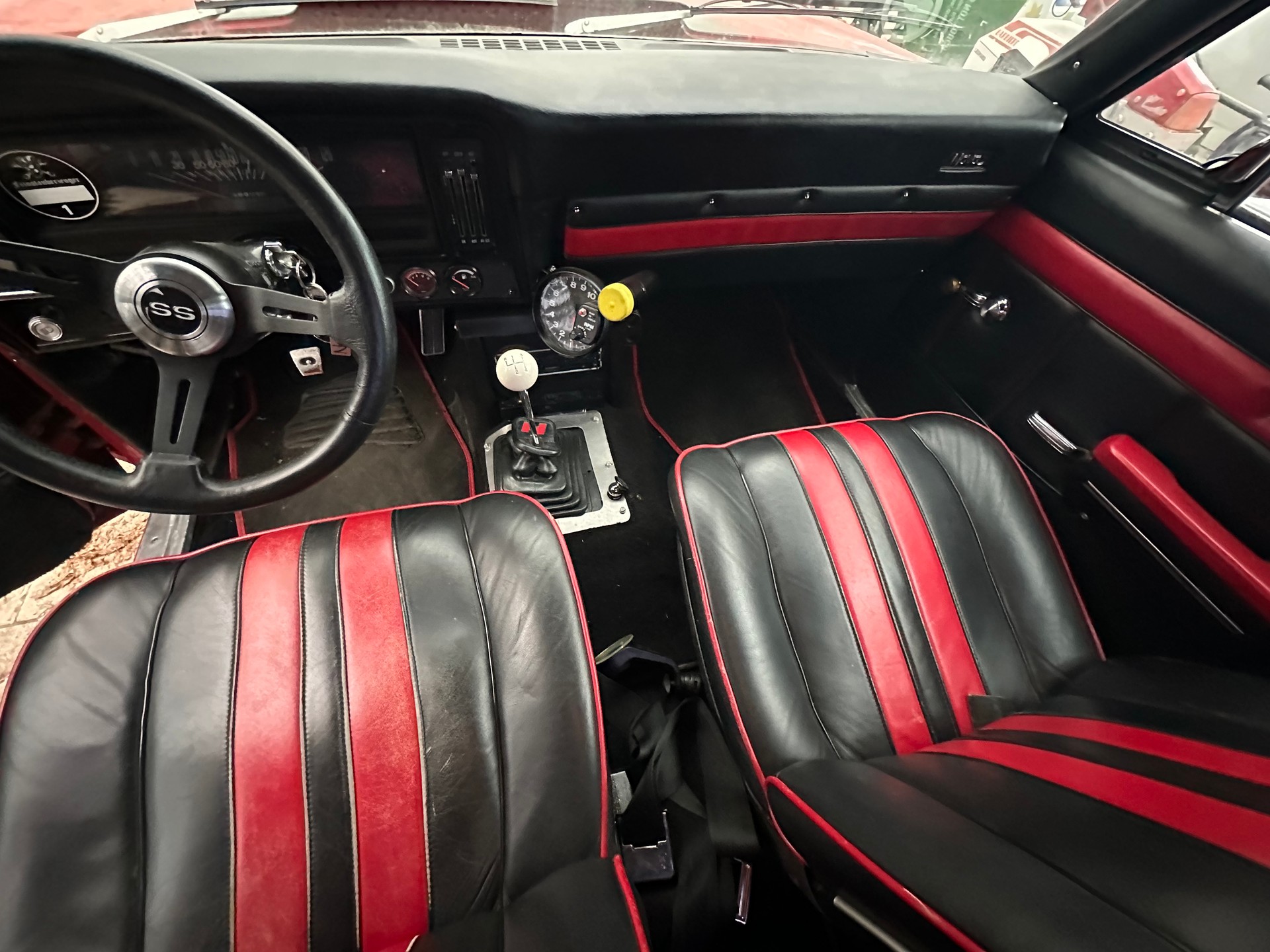 CHEVROLET Nova-image-5