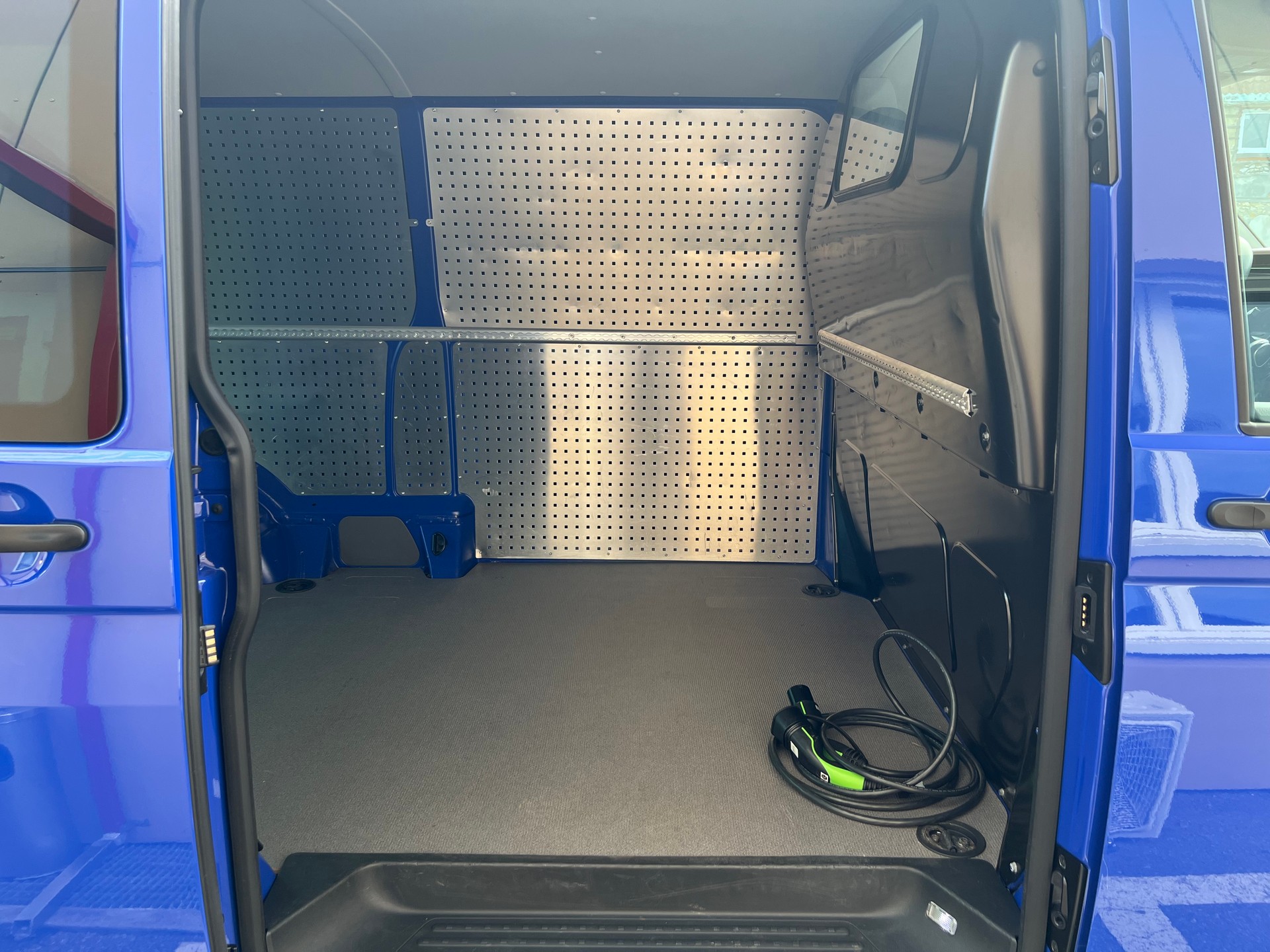 VW T6.1 ABTe-image-17
