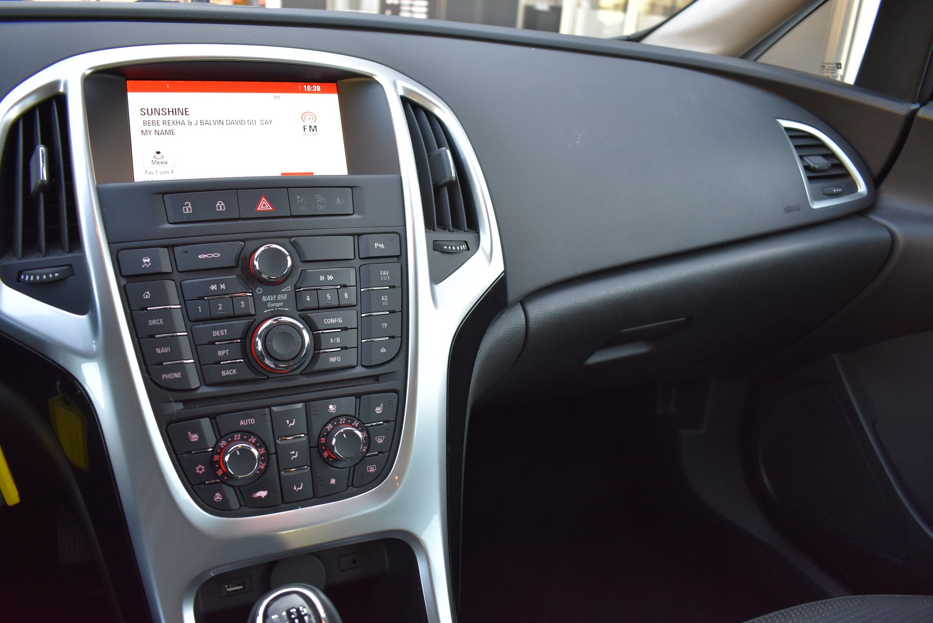 OPEL Astra 1.4 T 140 eTEC Sport S/S-image-8