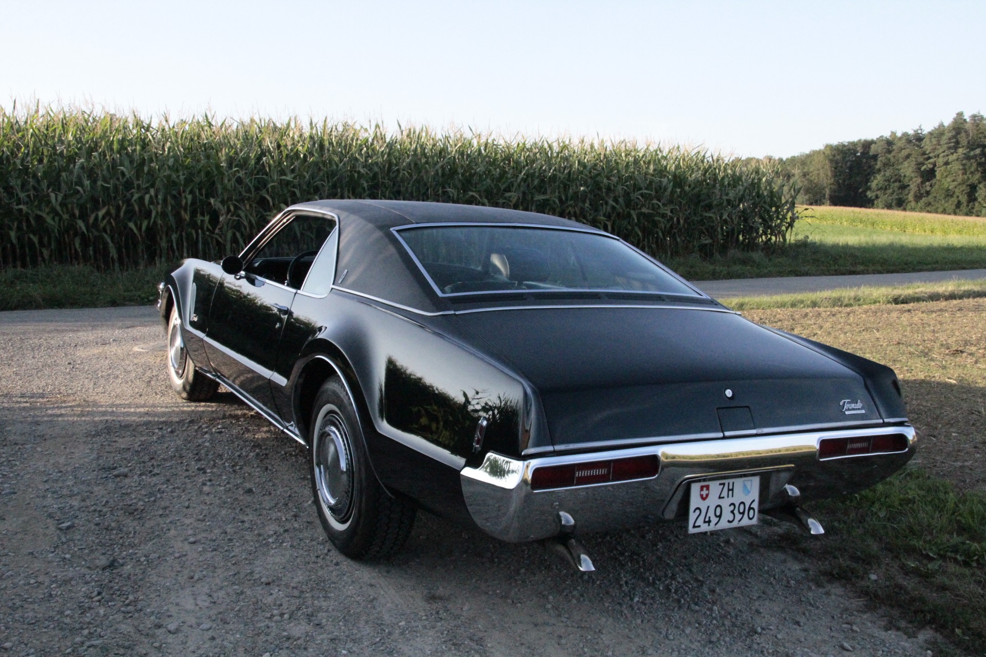 OLDSMOBILE TORONADO-image-3