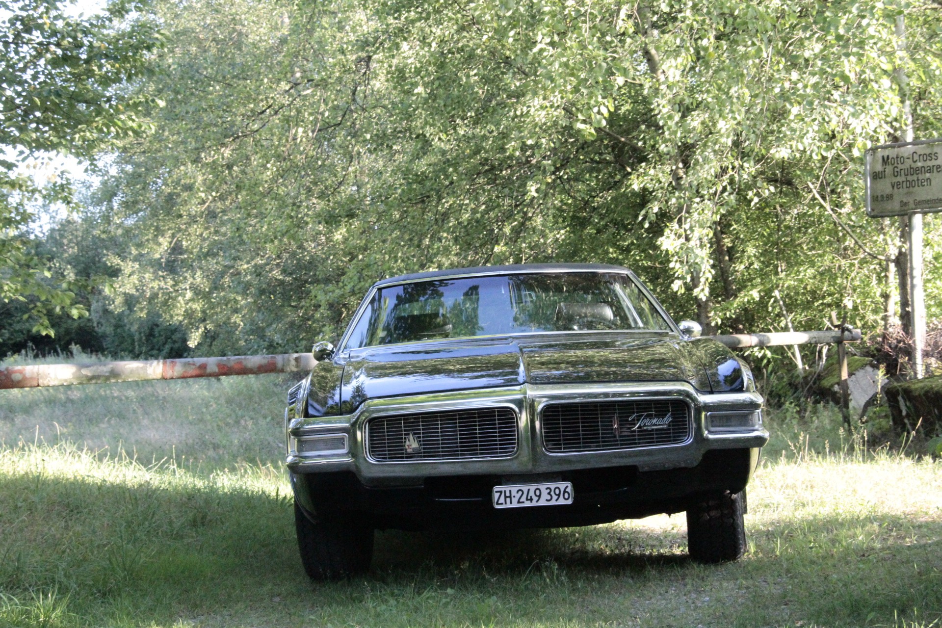 OLDSMOBILE TORONADO-image-1