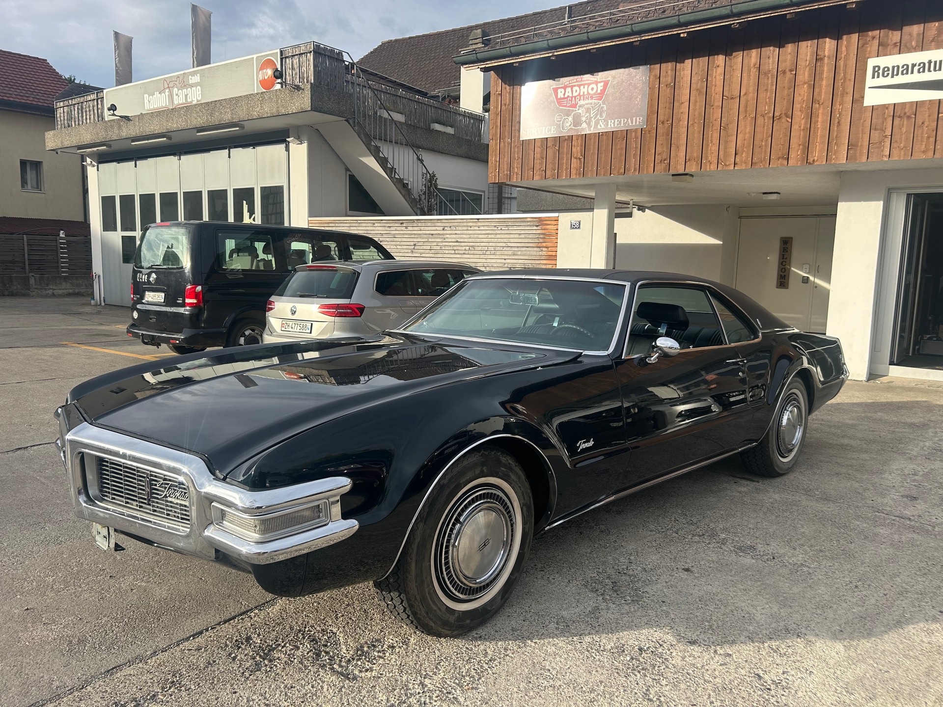 OLDSMOBILE TORONADO-image-1