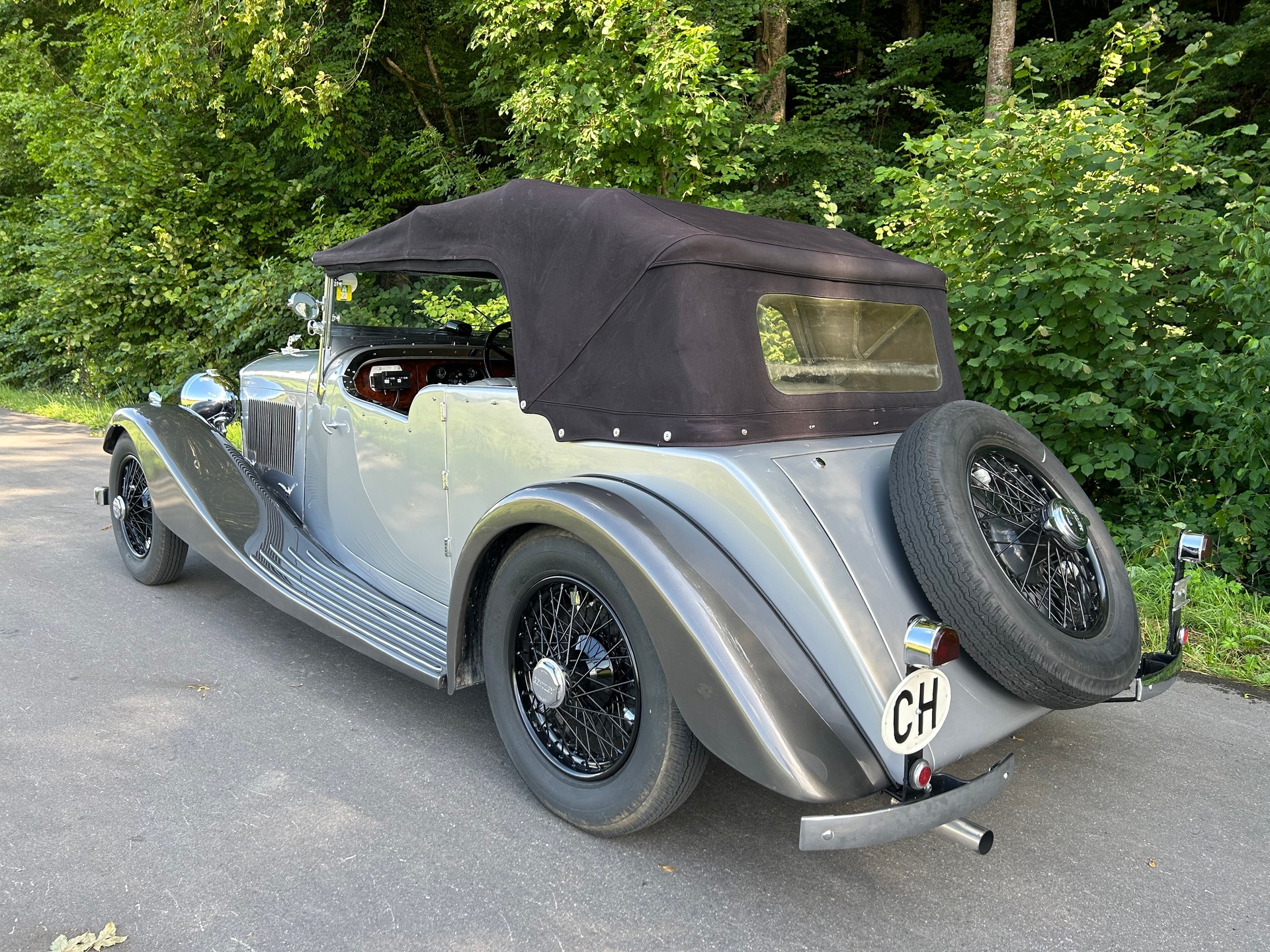 BENTLEY-image-1