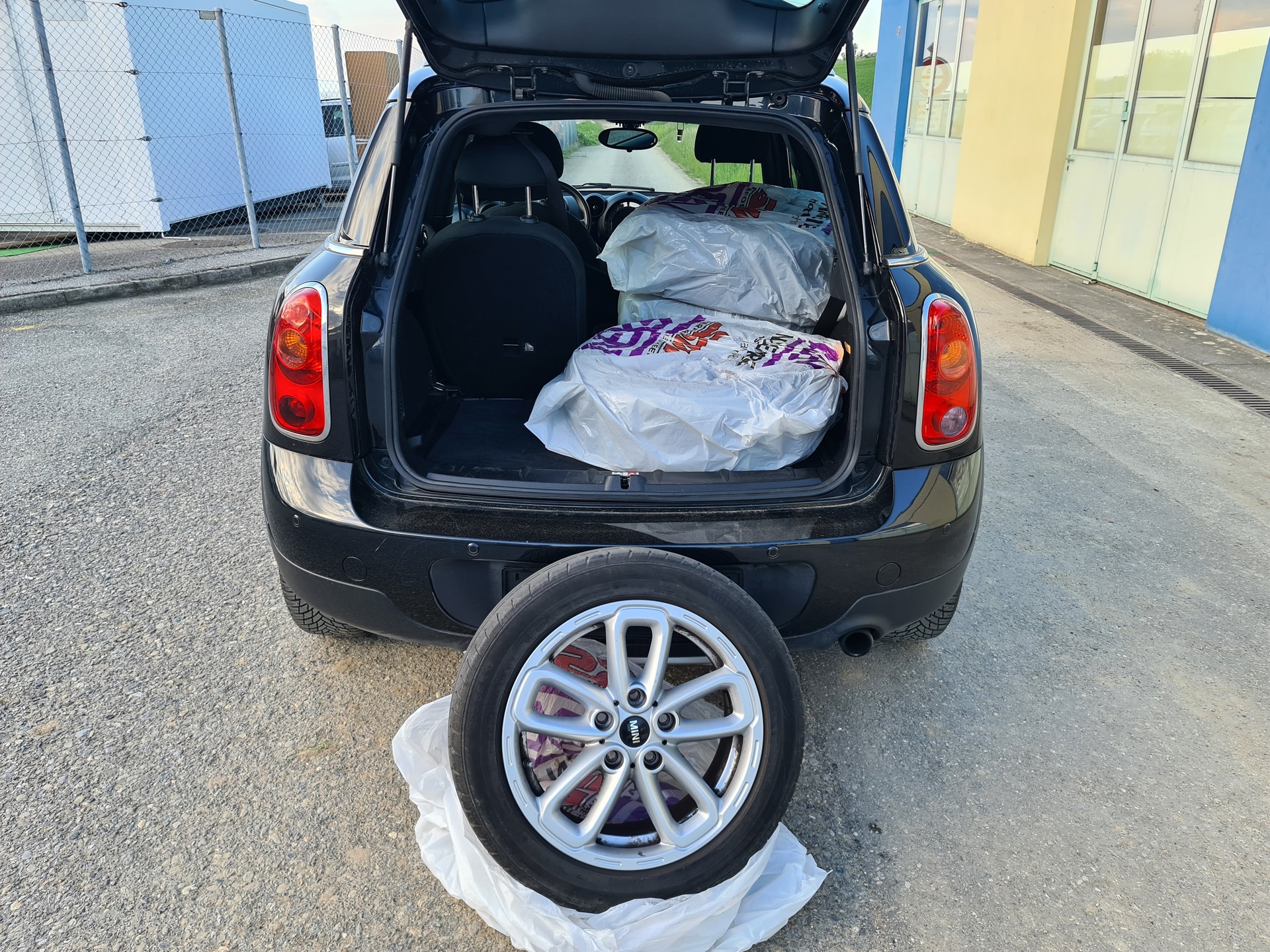 MINI Countryman Cooper ALL4-image-4