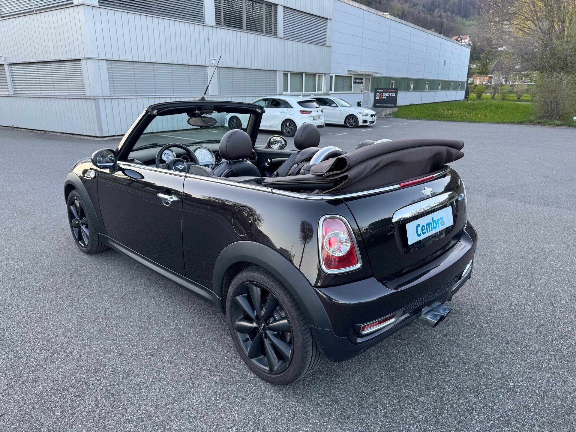 MINI Cooper S Cabriolet-image-3