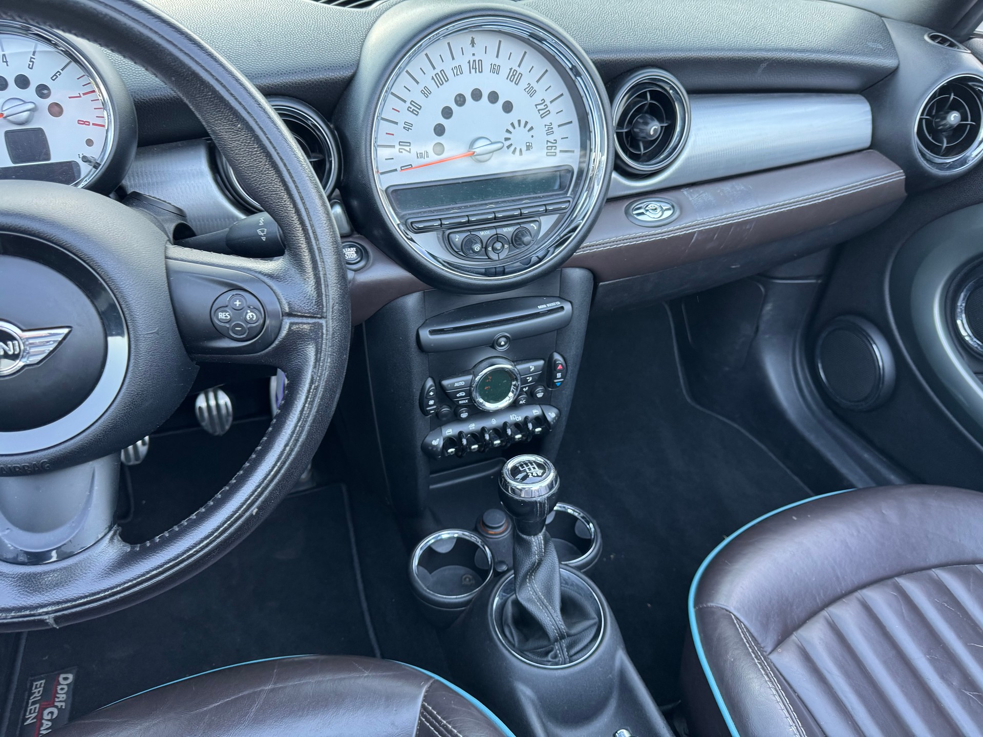 MINI Cooper S Cabriolet-image-10