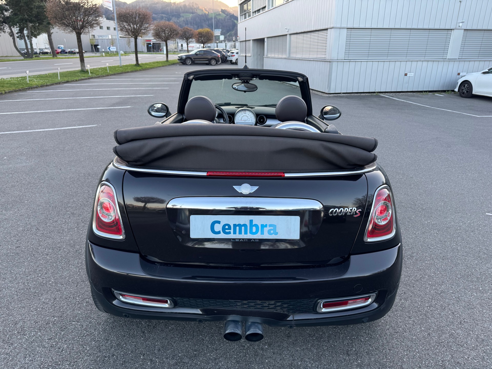 MINI Cooper S Cabriolet-image-4