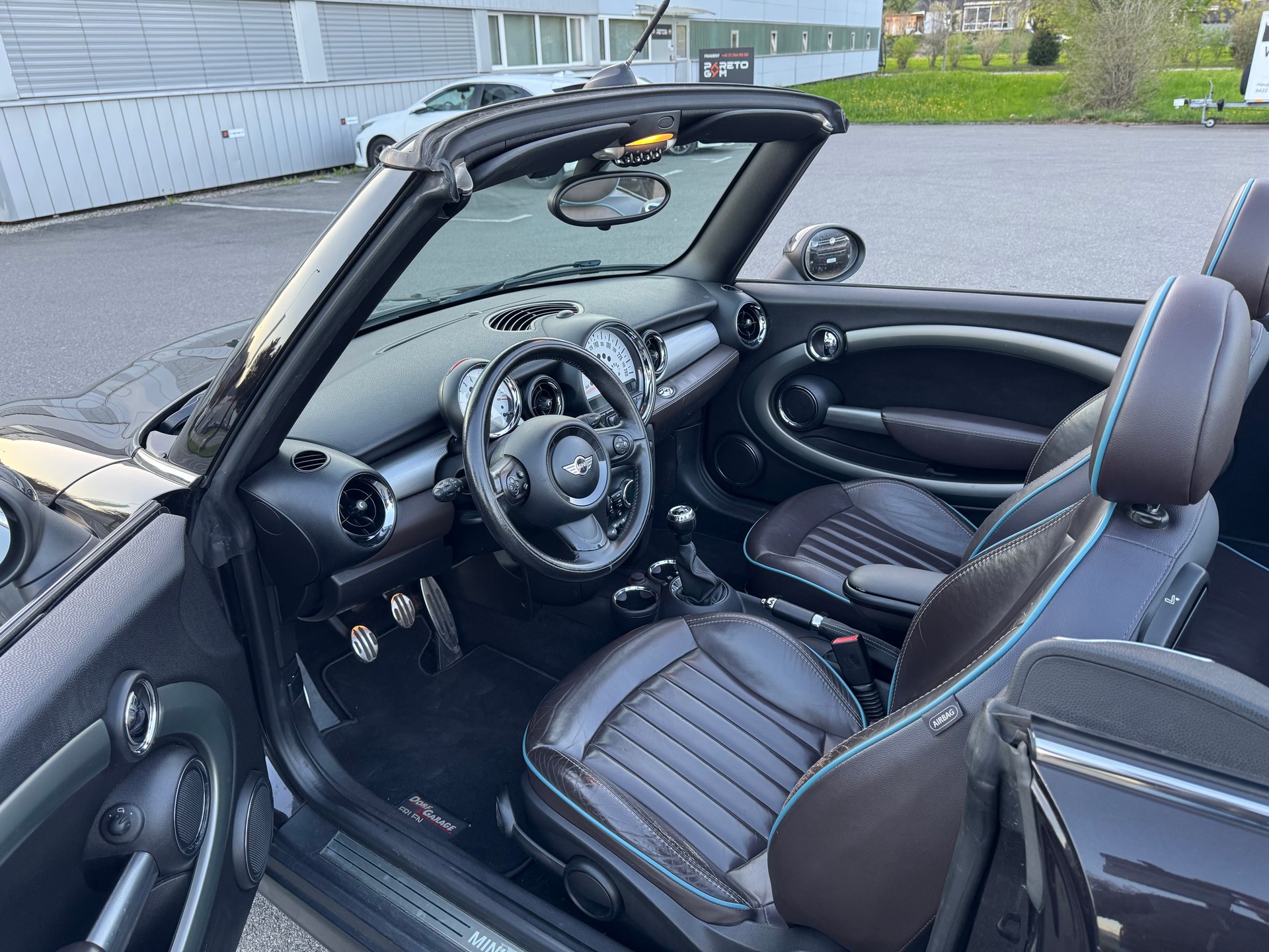 MINI Cooper S Cabriolet-image-6
