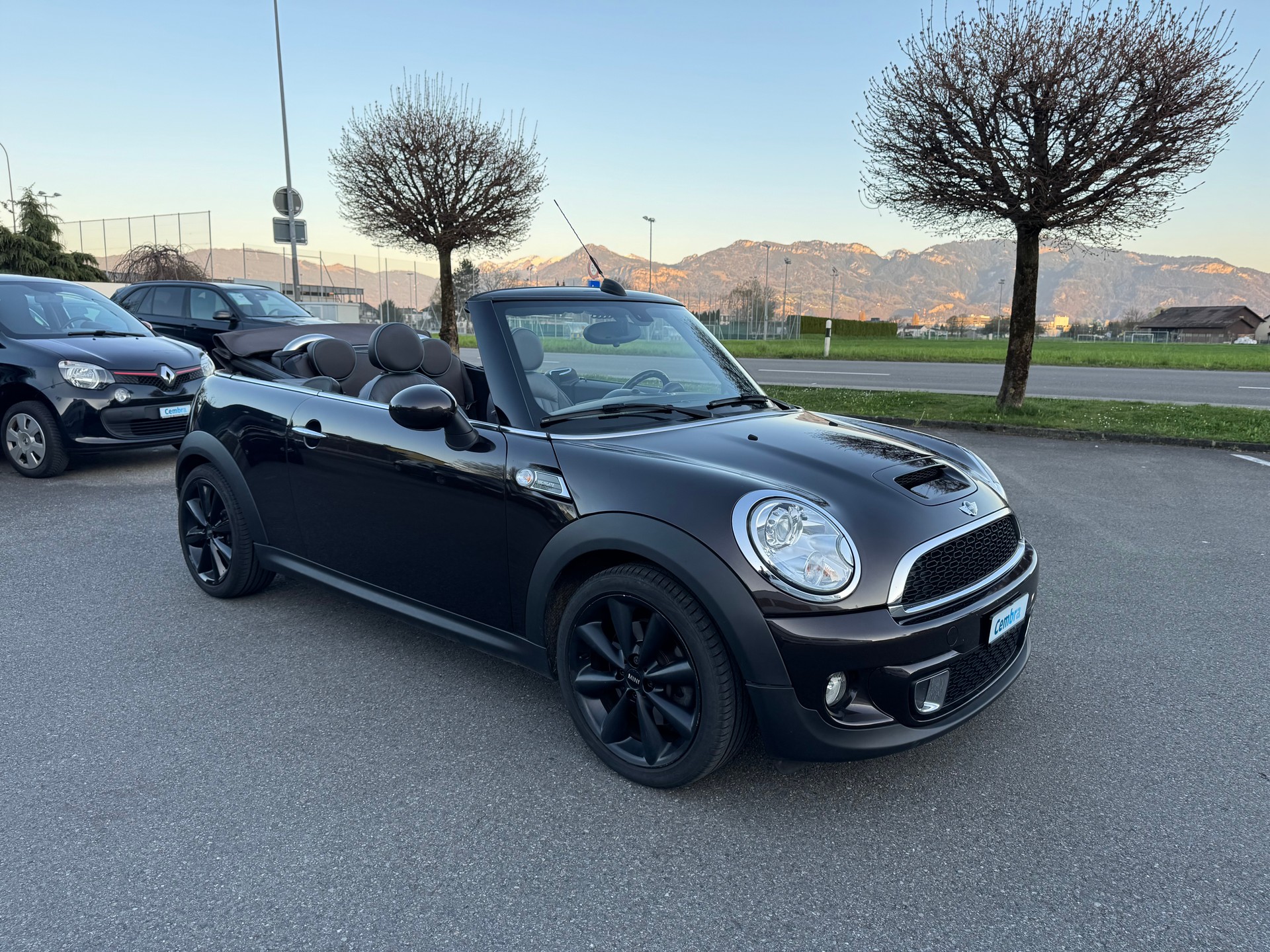 MINI Cooper S Cabriolet-image-5