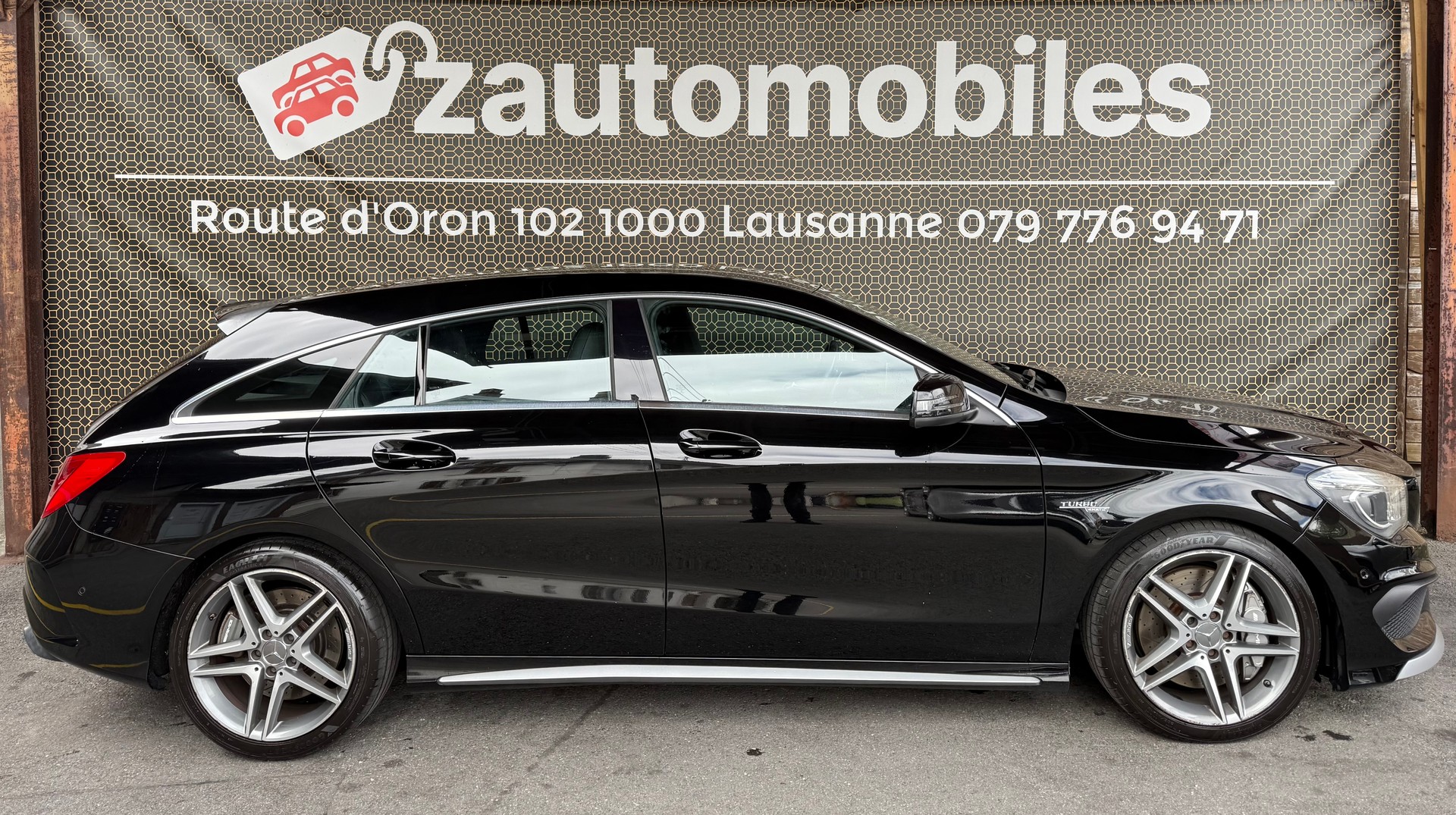 MERCEDES-BENZ CLA Shooting Brake 45 AMG 4Matic Speedshift-image-3