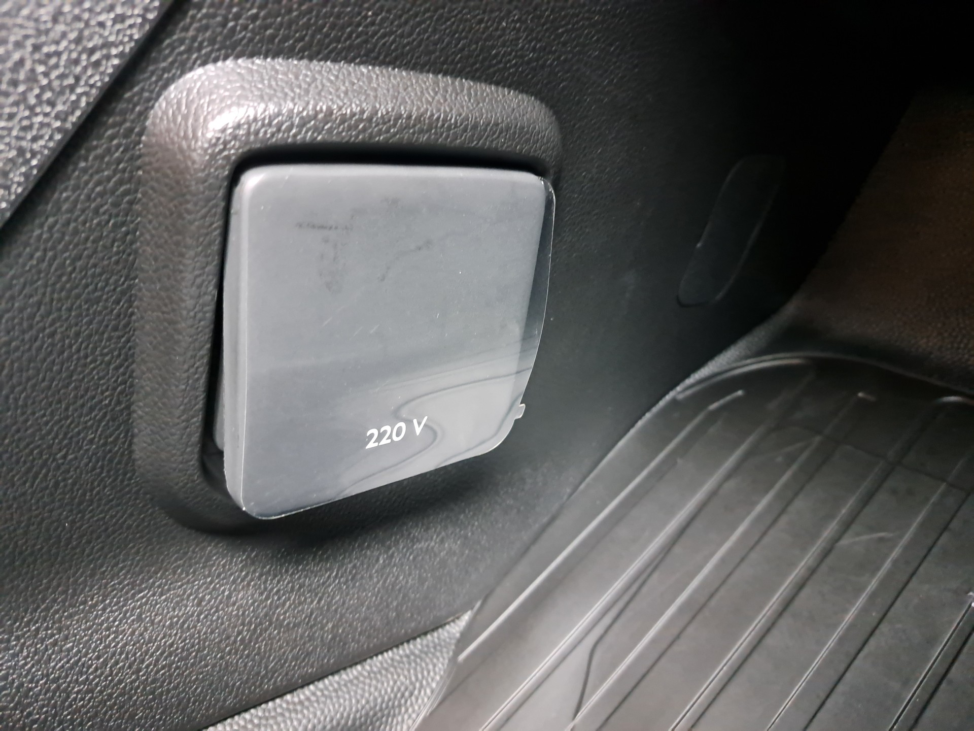 TOYOTA Proace City Van 1.2 Active Medium-image-14
