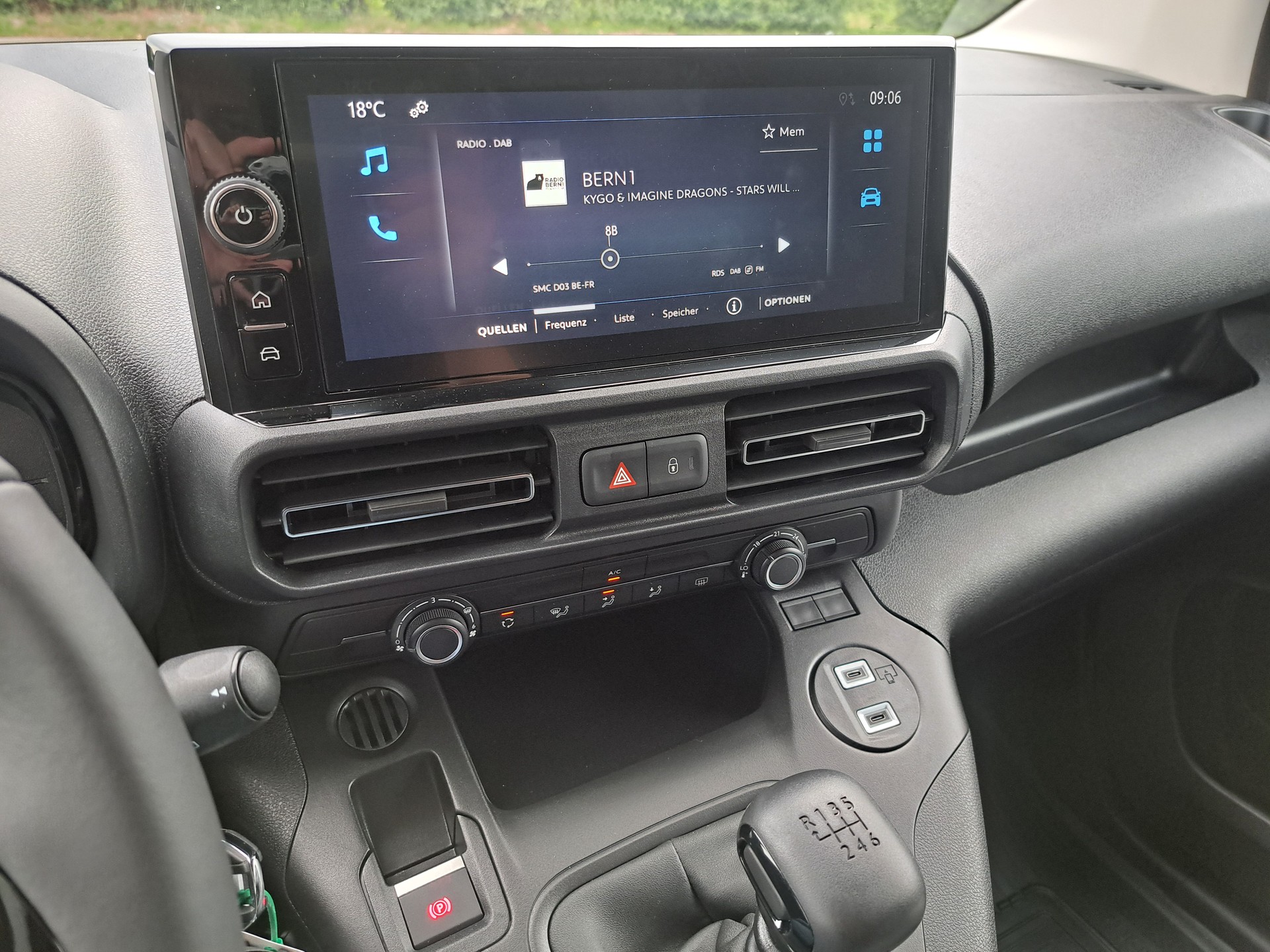 TOYOTA Proace City Van 1.2 Active Medium-image-10
