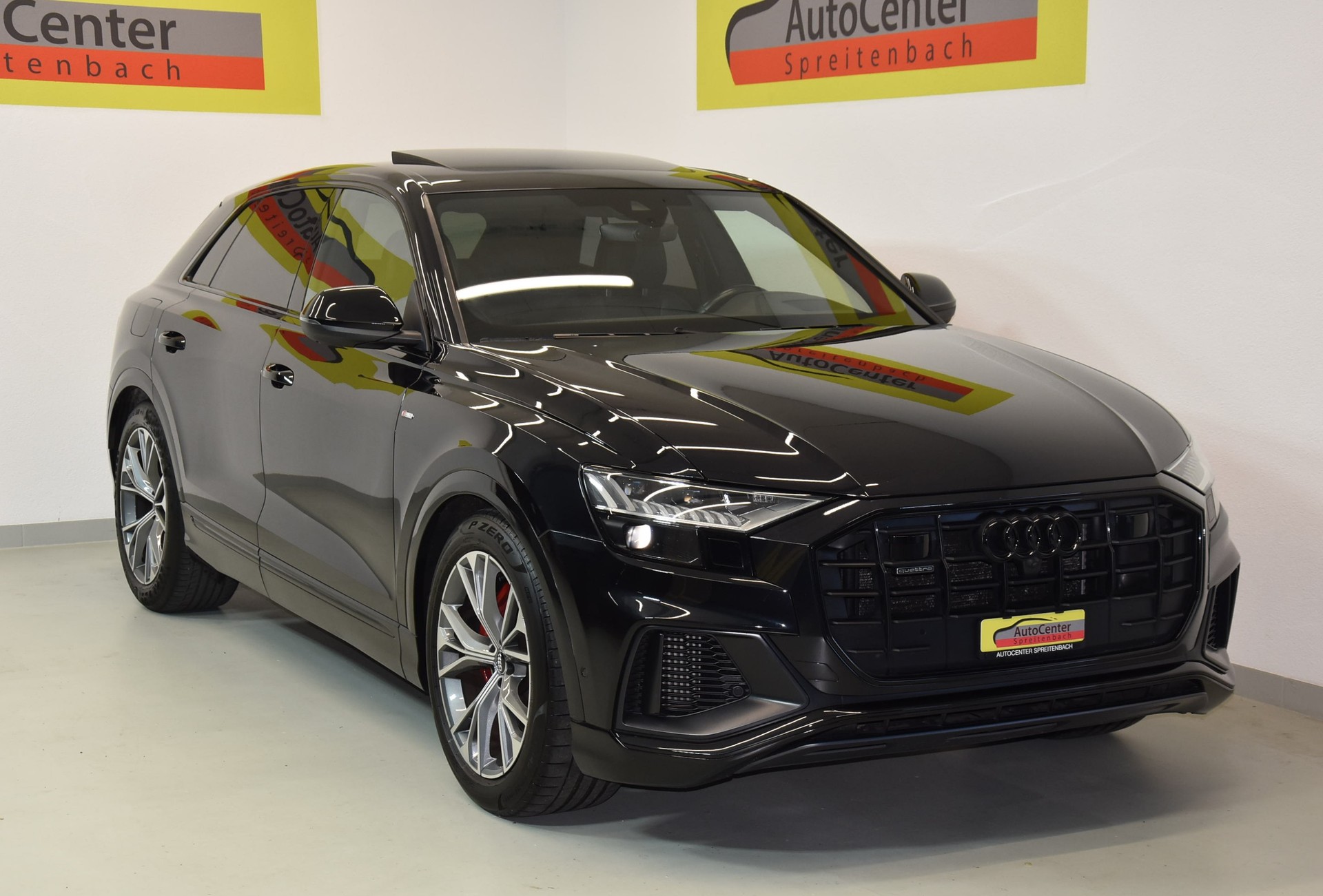 AUDI Q8 60 TFSI e S-Line quattro PHEV-image-0