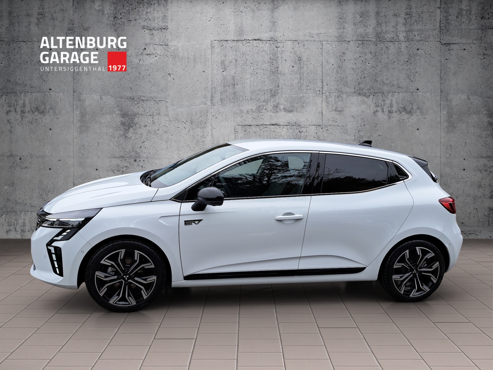 MITSUBISHI Colt 1.6 HEV Instyle-showroom-element-1