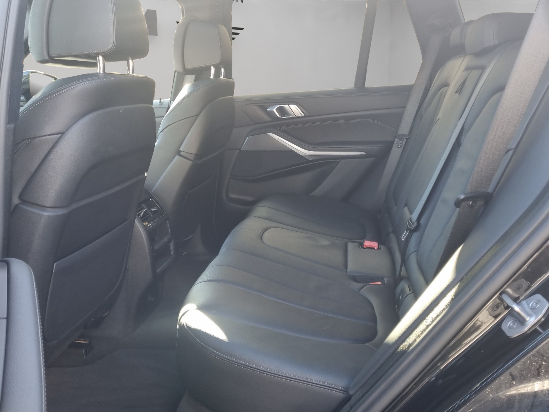 BMW X5 xDrive 48V 40d M Sport Steptronic-image-17