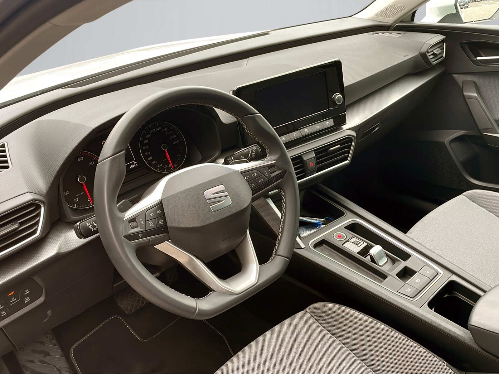SEAT Leon 1.0 eTSI mHEV Style-showroom-element-3