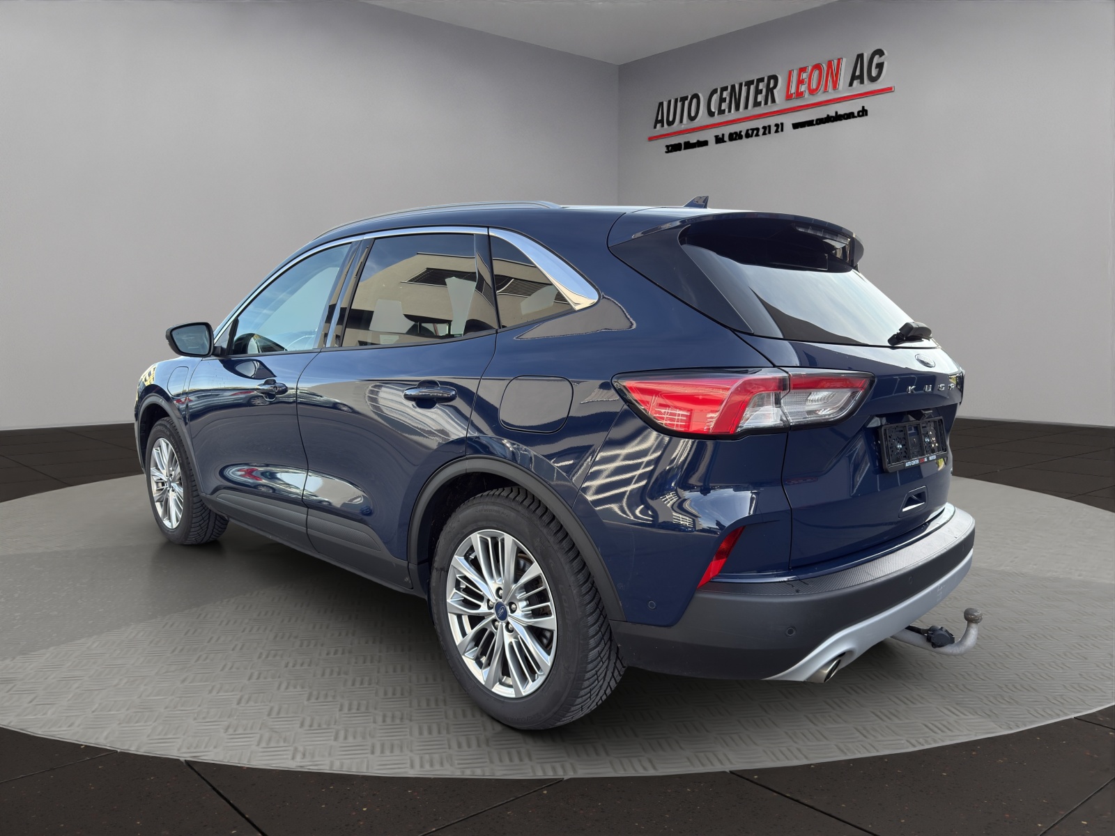 FORD Kuga 2.5 PHEV Titanium X 2WD-showroom-element-3
