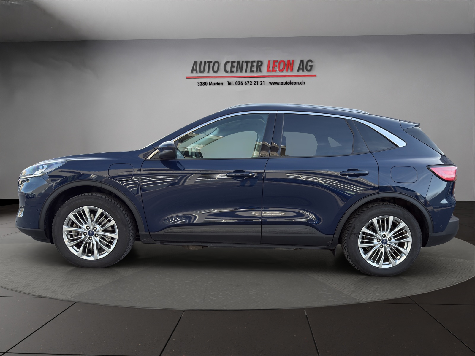 FORD Kuga 2.5 PHEV Titanium X 2WD-showroom-element-2