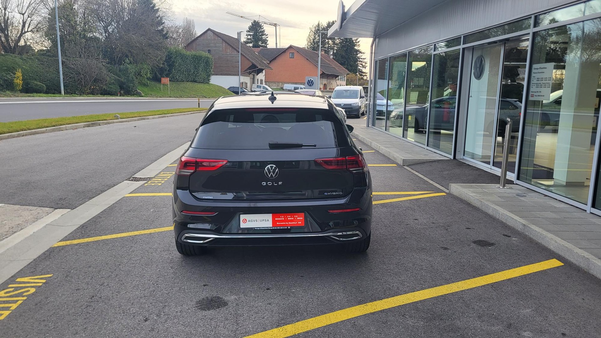VW Golf 1.4 TSI PHEV Style-image-3