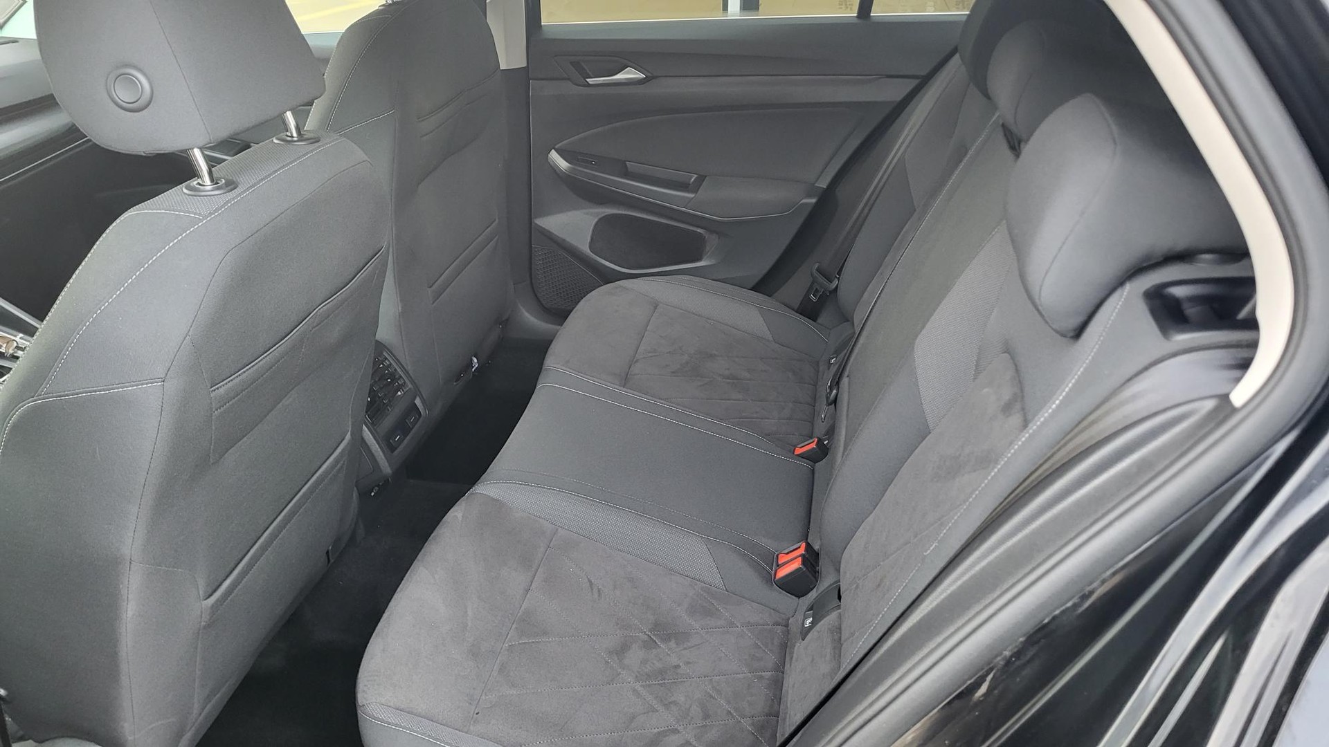 VW Golf 1.4 TSI PHEV Style-image-6
