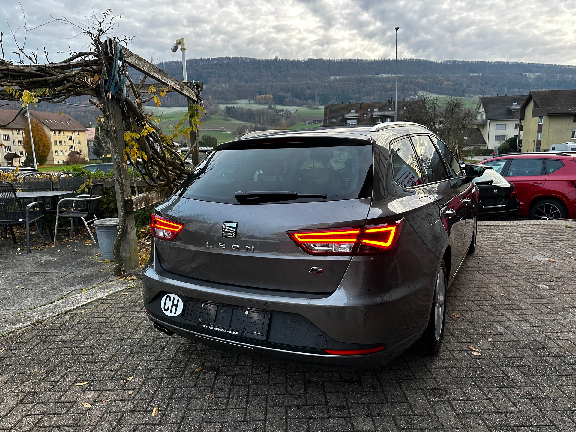 SEAT Leon ST 1.4 TSI FR-image-2