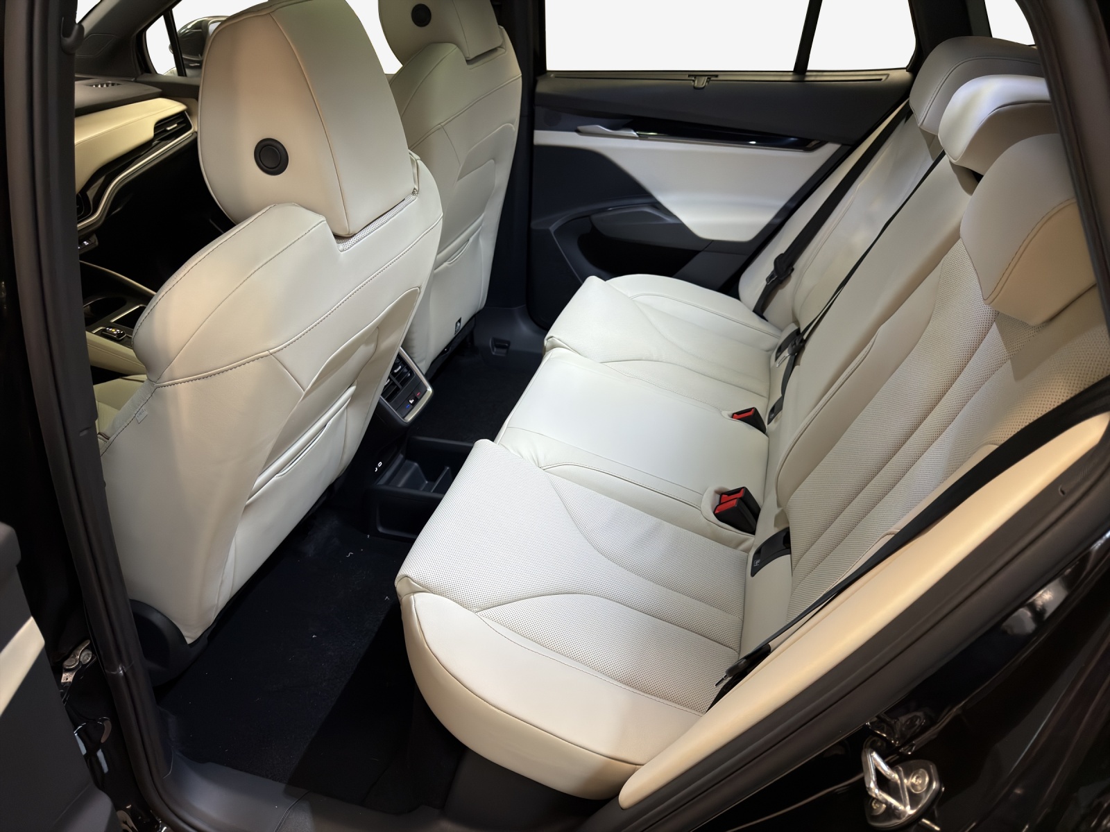 SKODA Enyaq 85x 4x4-image-11