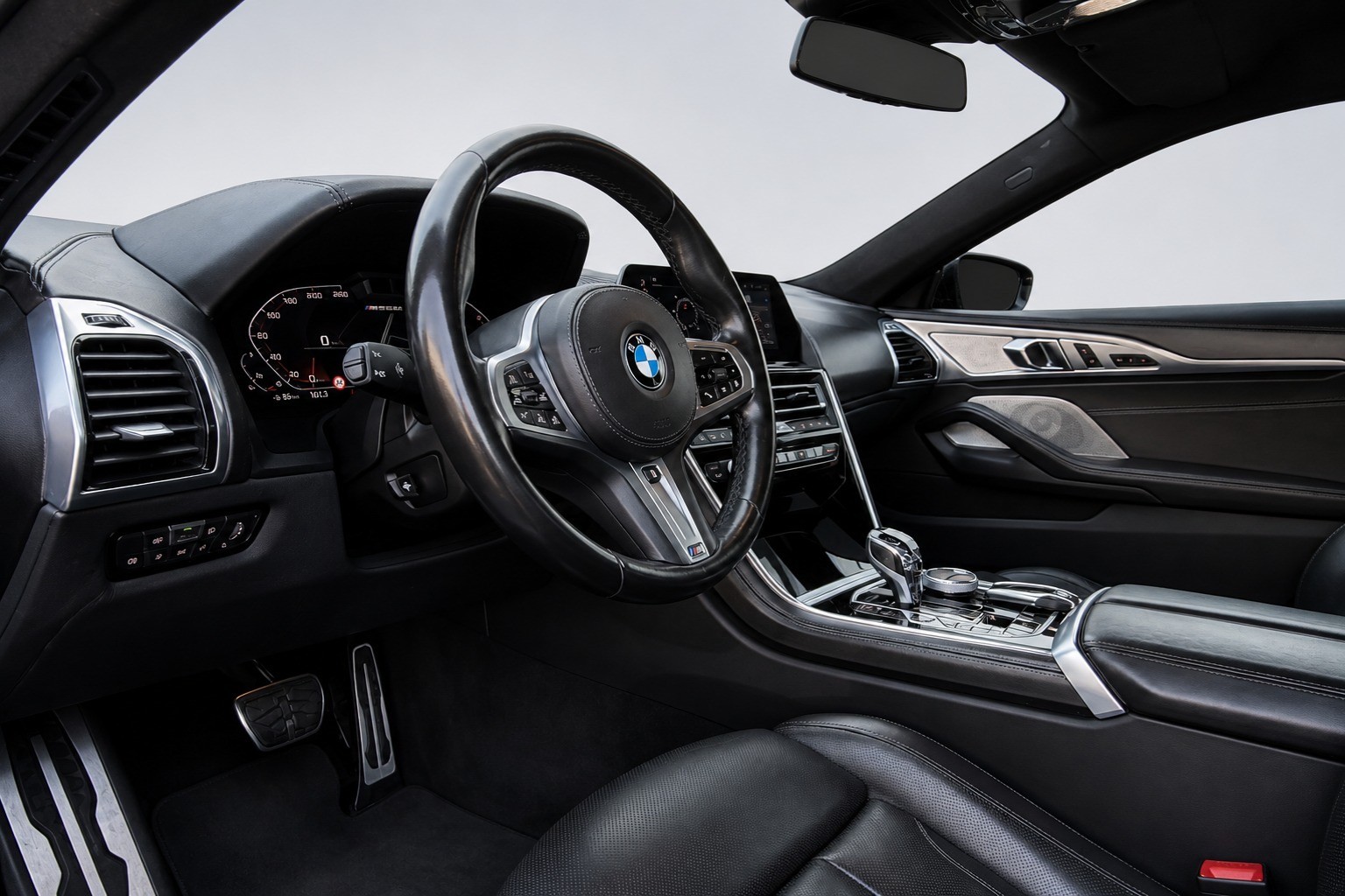 BMW M850i xDrive Steptronic-image-11