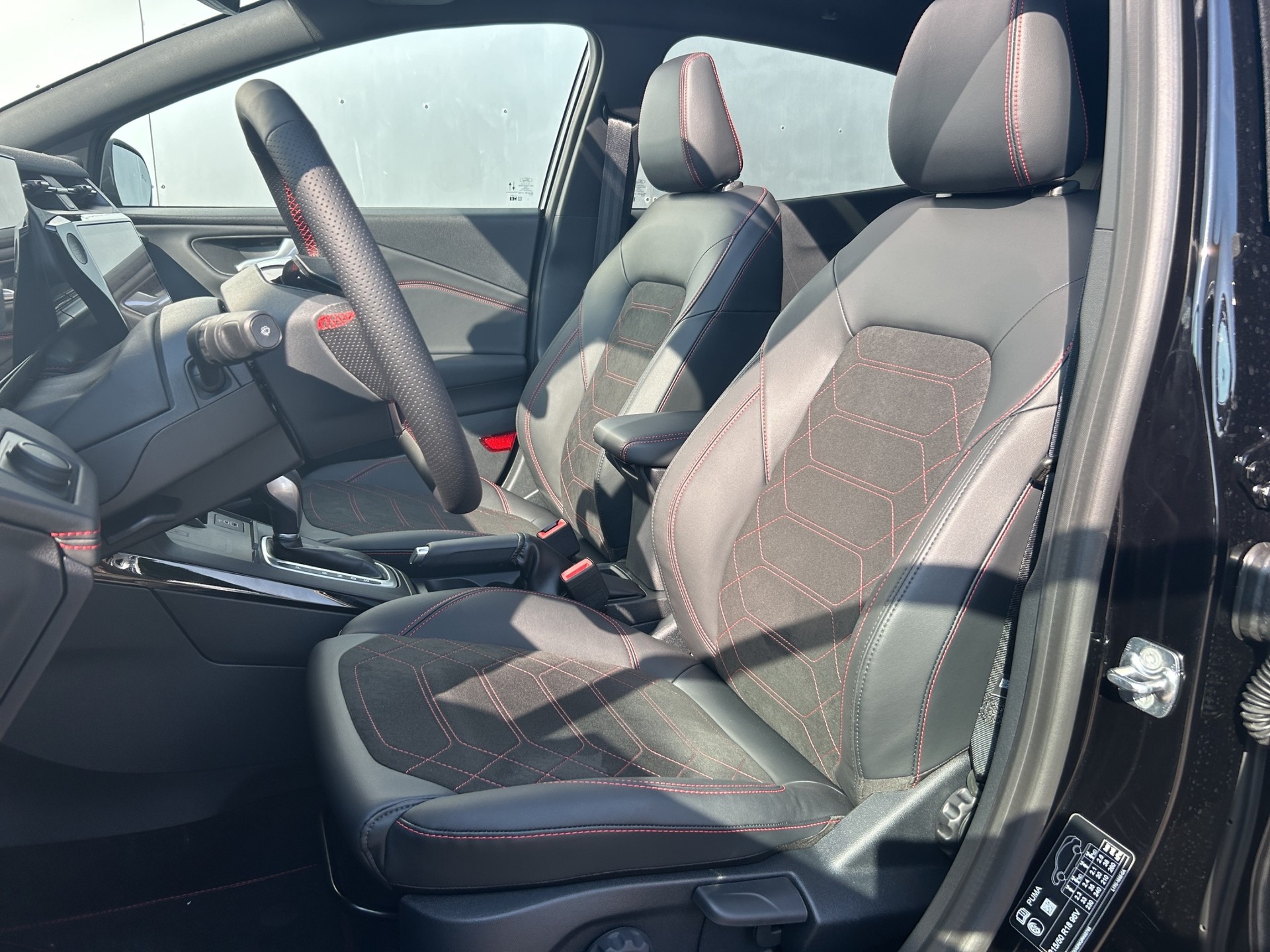 FORD Puma 1.0 EcoB Hybrid 155 ST-Line X-image-10